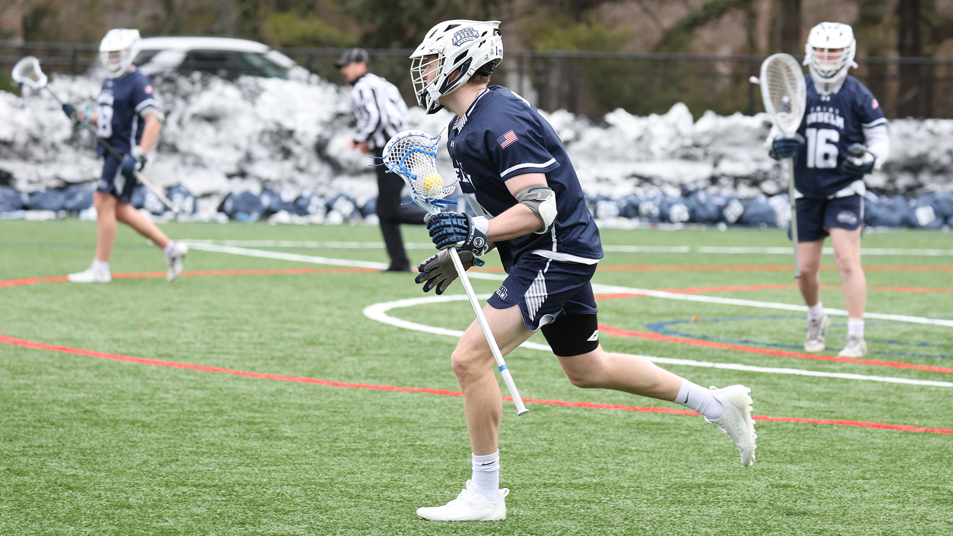Brady Martin runs with ball on clear attempt
