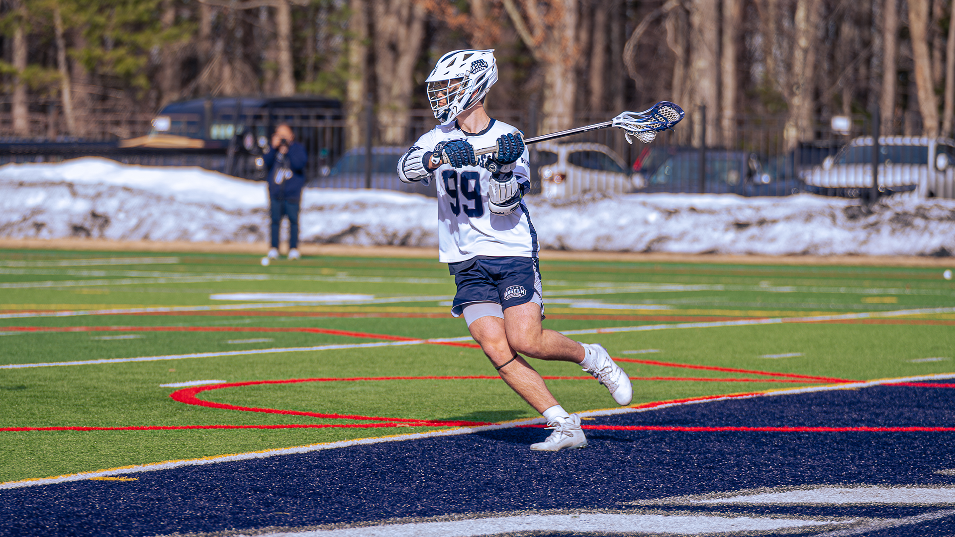 Ben Turpin runs with ball