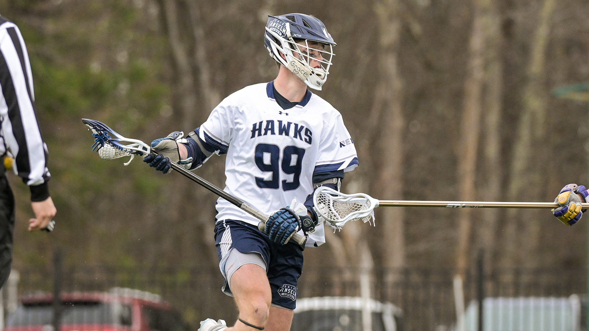 Turpin runs with ball