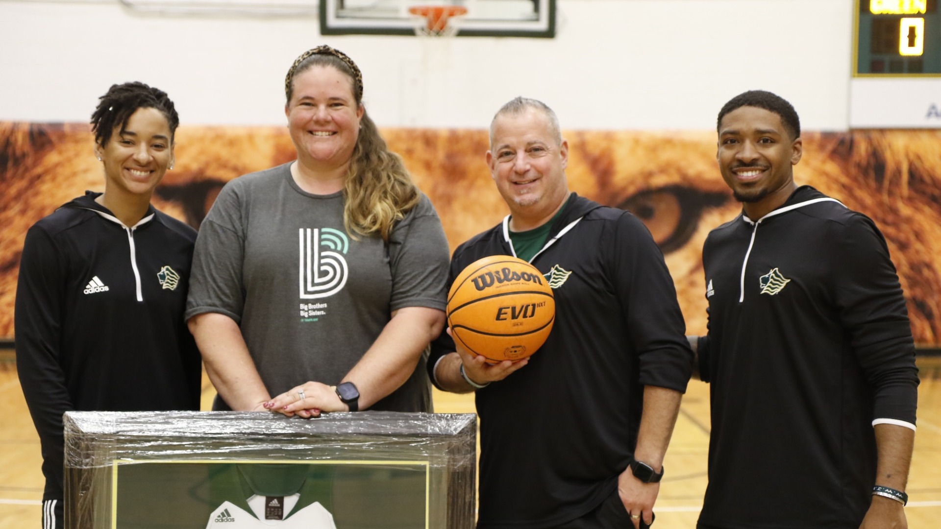 Women’s Basketball Honors Former Alumna in Big Brothers Big Sisters