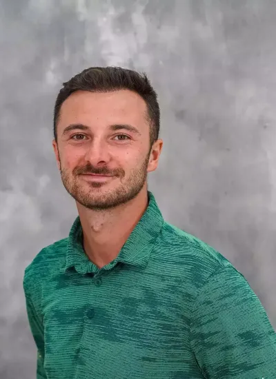 Joe_linley_2025_headshot.jpg