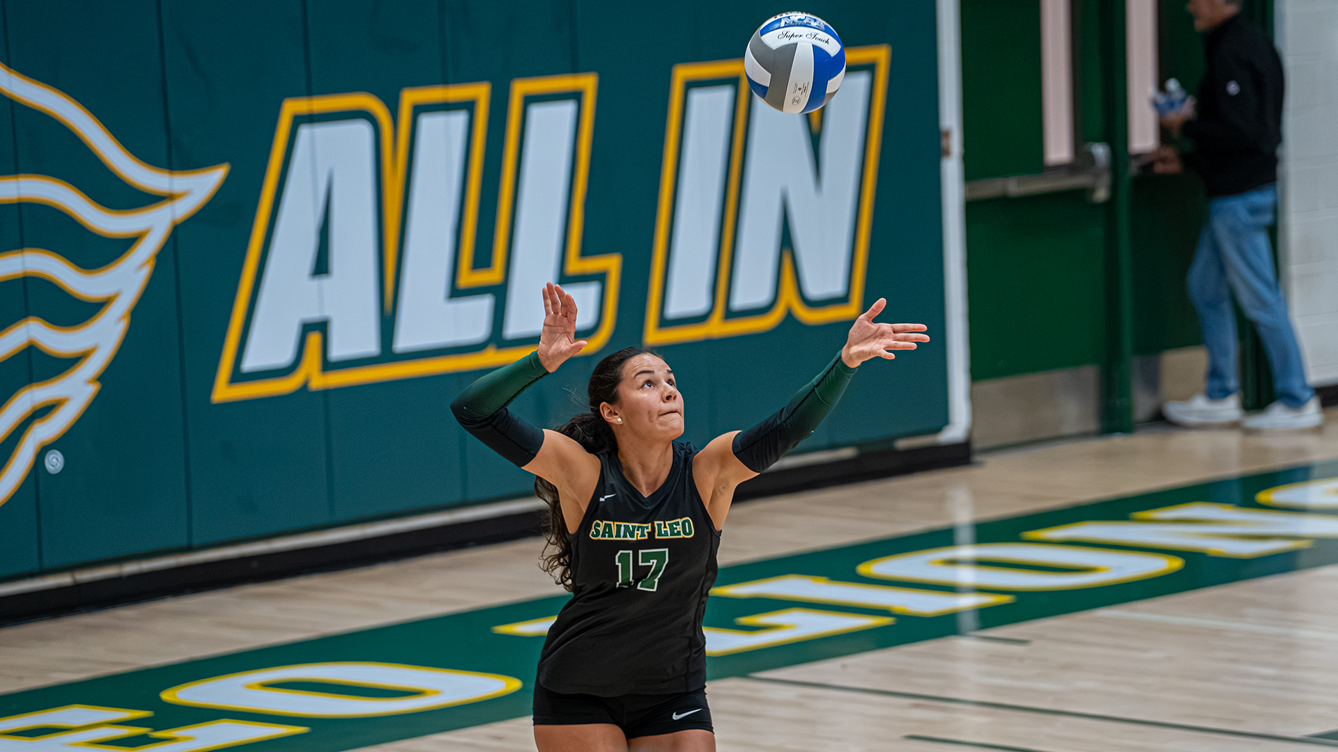 Sabrina Valentin serving the ball versus Eckerd