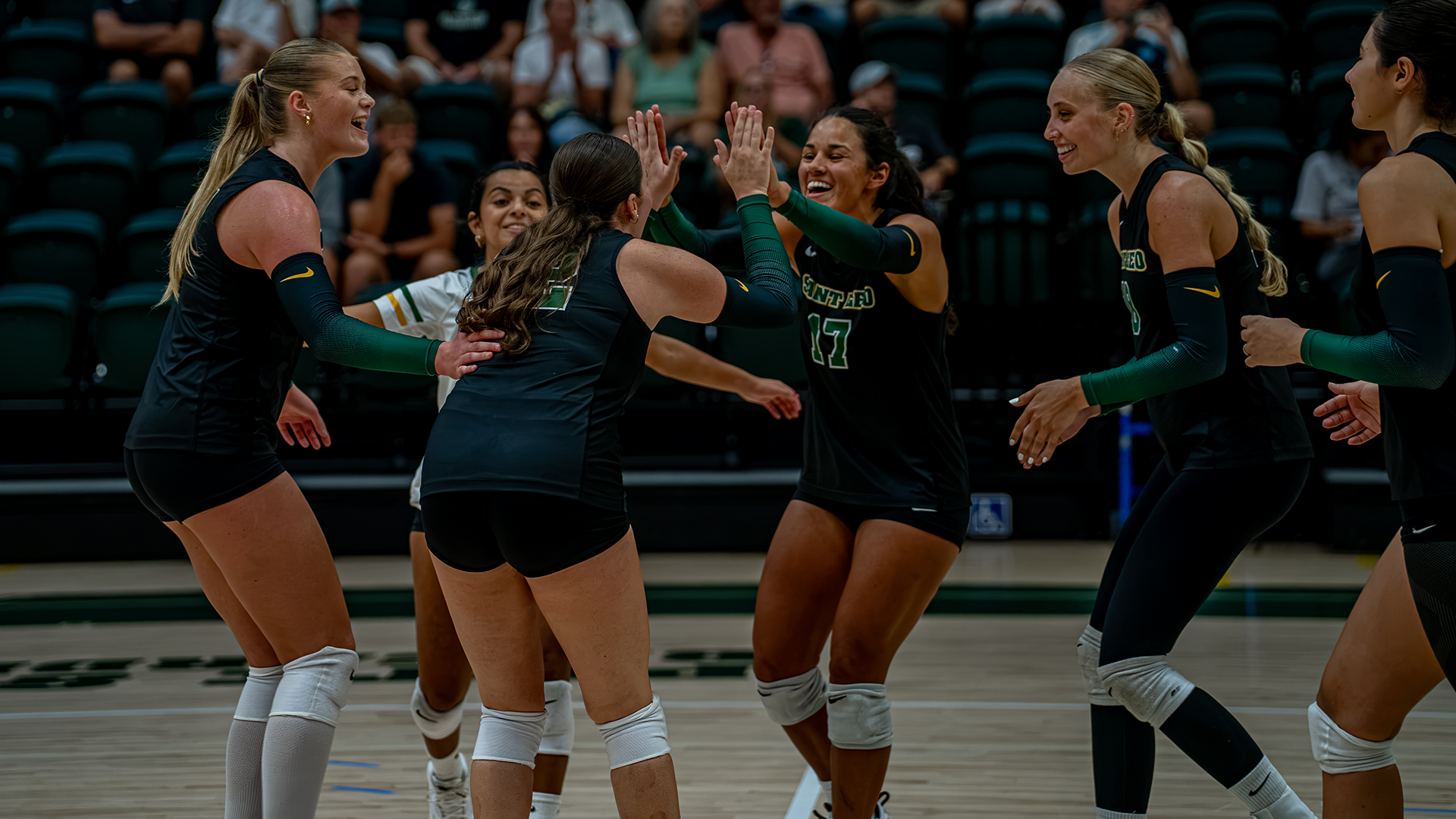 Lions Celebrate a Point Versus St. Johns River