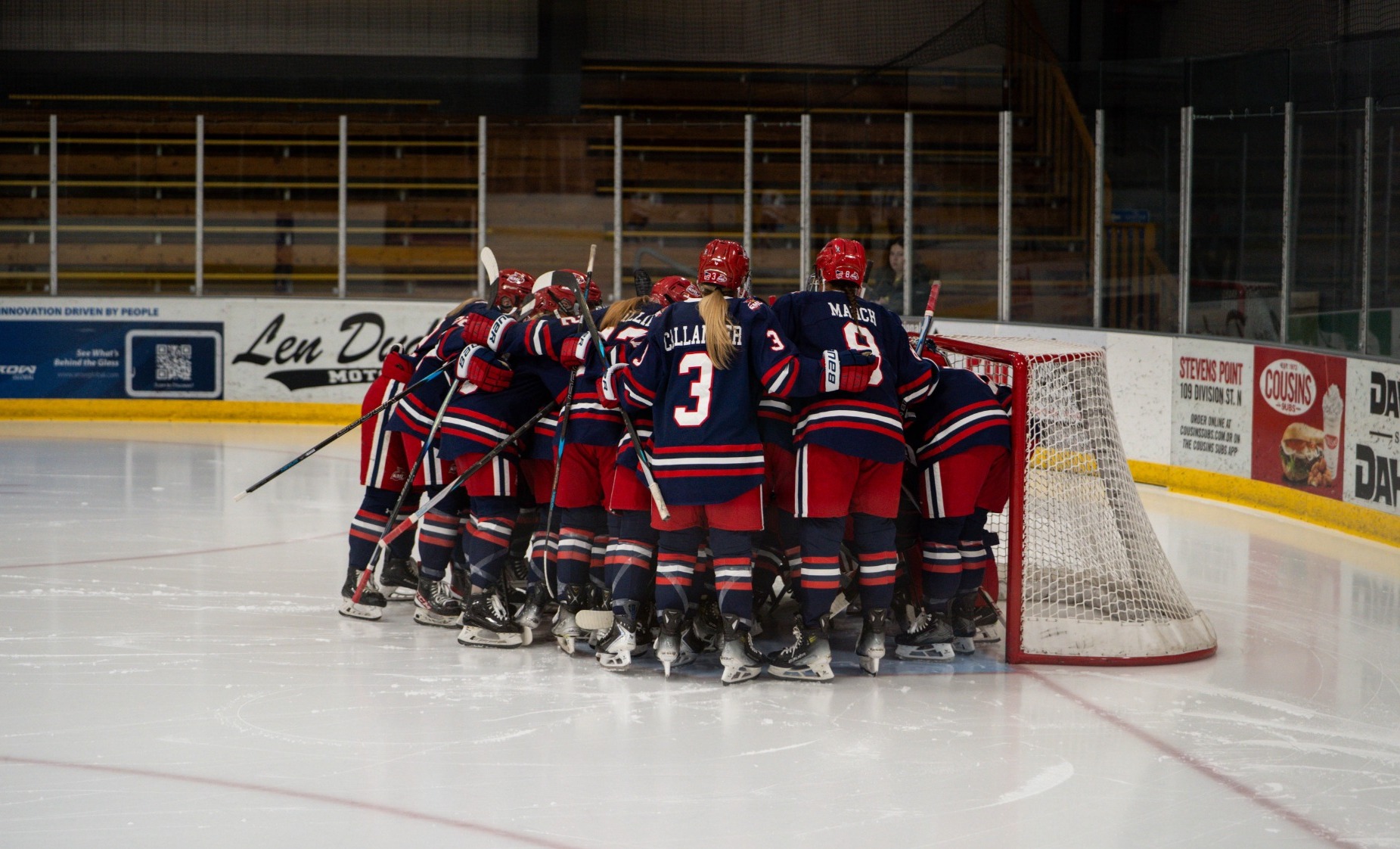 Women's Hockey Group Shot 2026