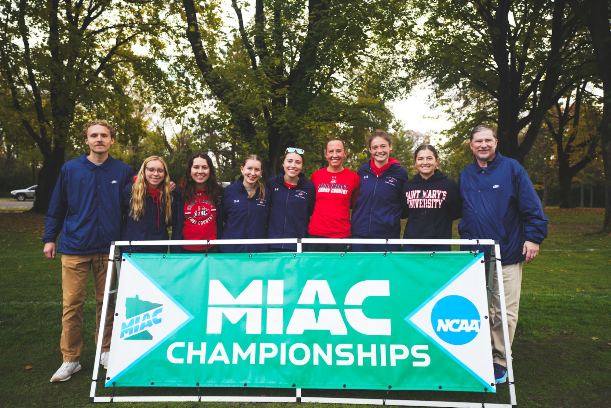 2025 Women's Cross Country Team