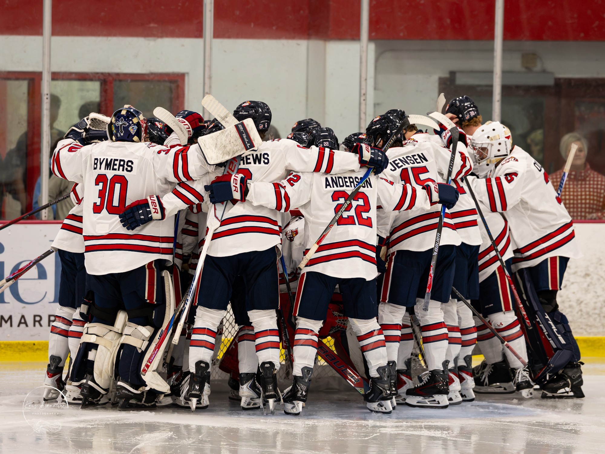 Men's Hockey Huddle