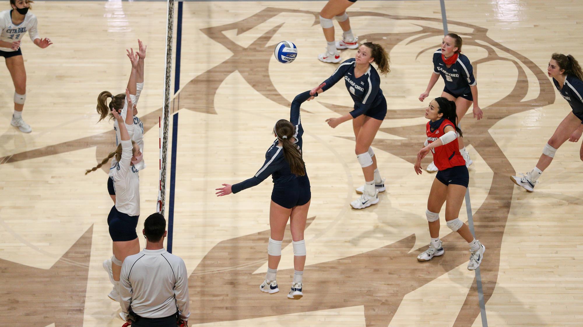 Volleyball Secures Share Of SoCon Title With Dramatic 3-2 Win Over The