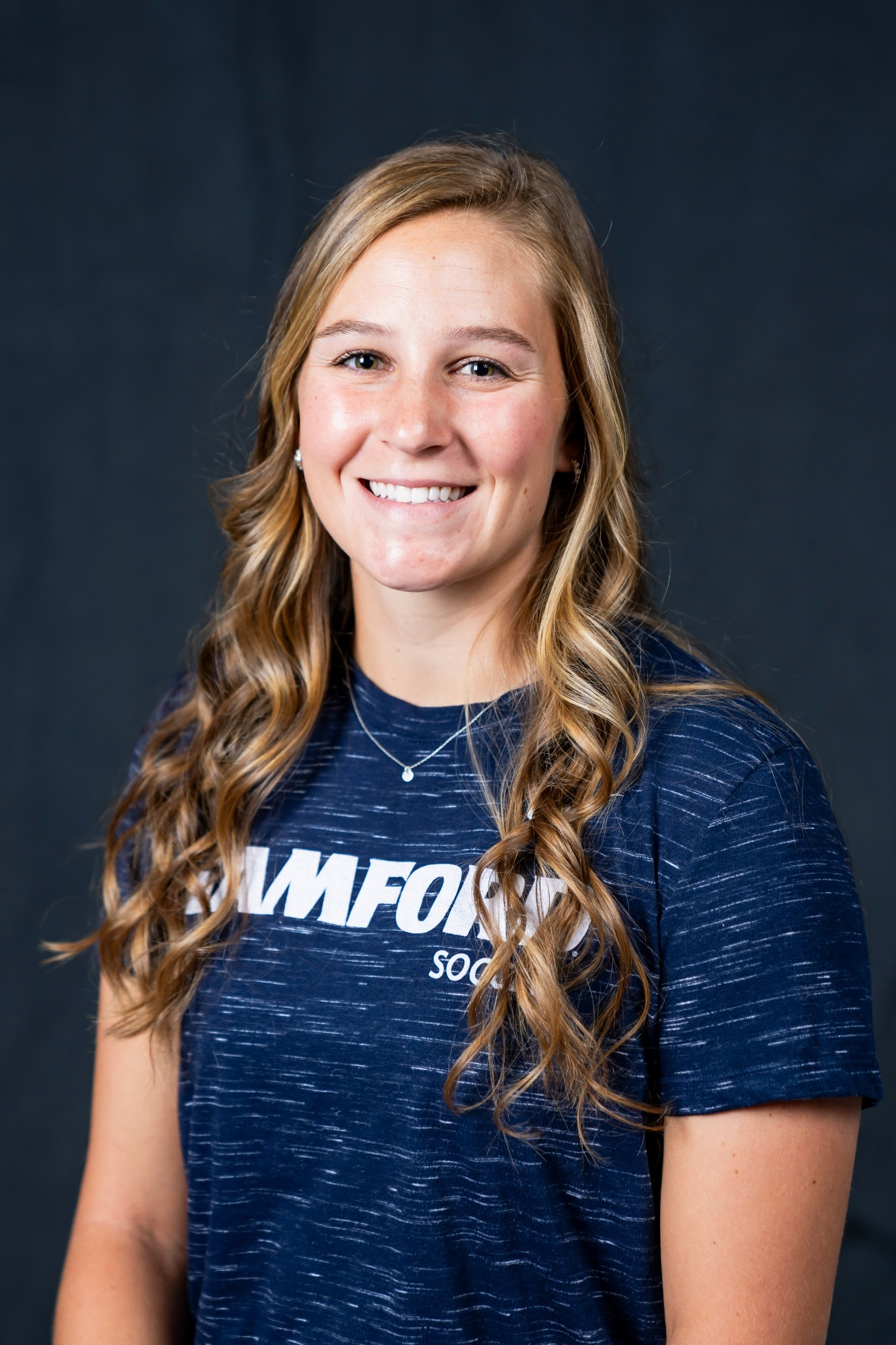 Lizzie Hedrick head shot 2024