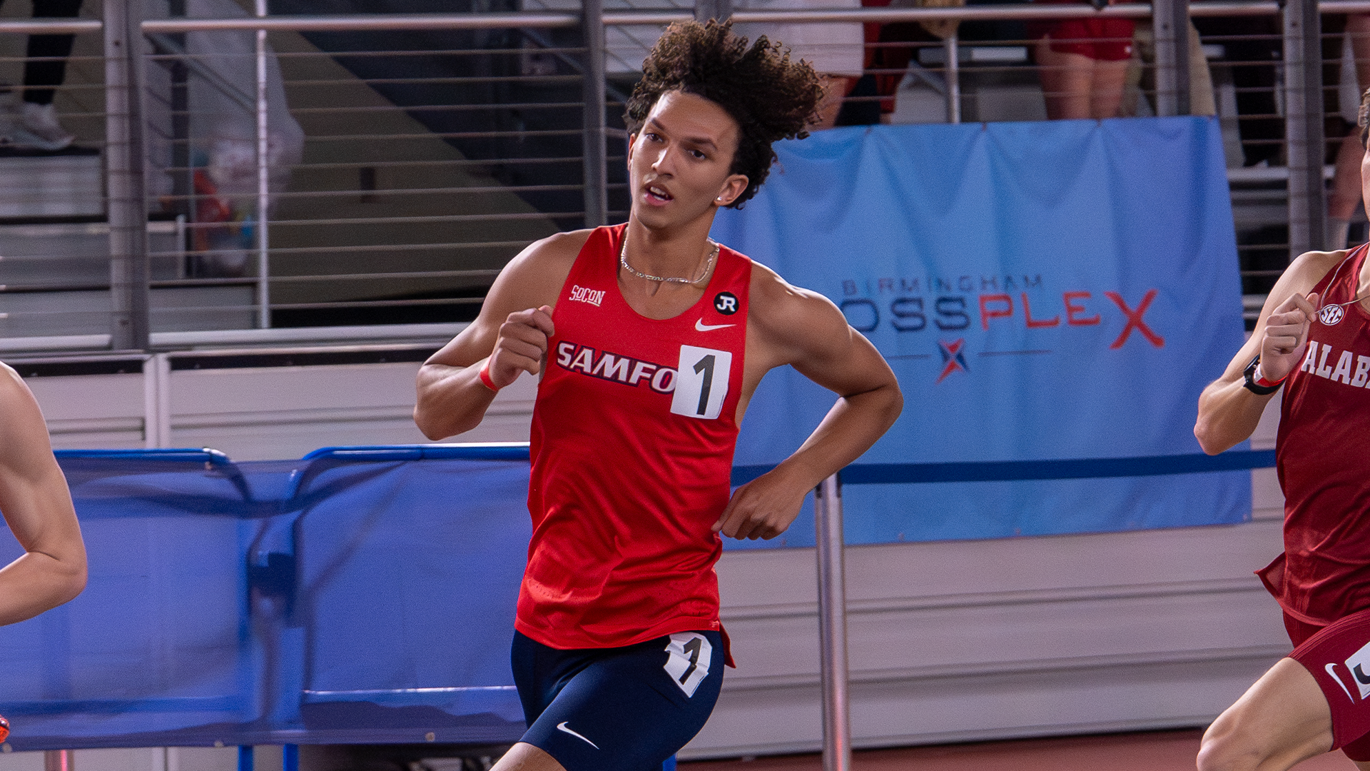 track phtoto story pic