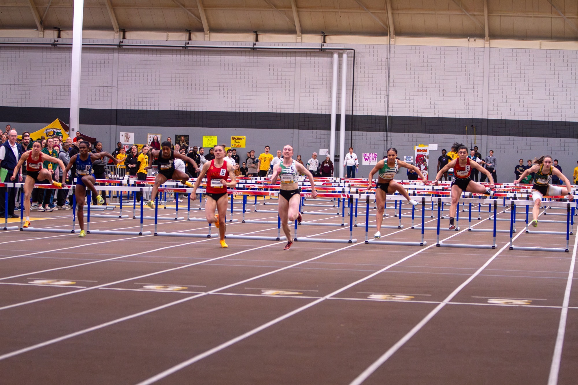 Nicole Ostertag at 2026 U SPORTS T&F Champs.