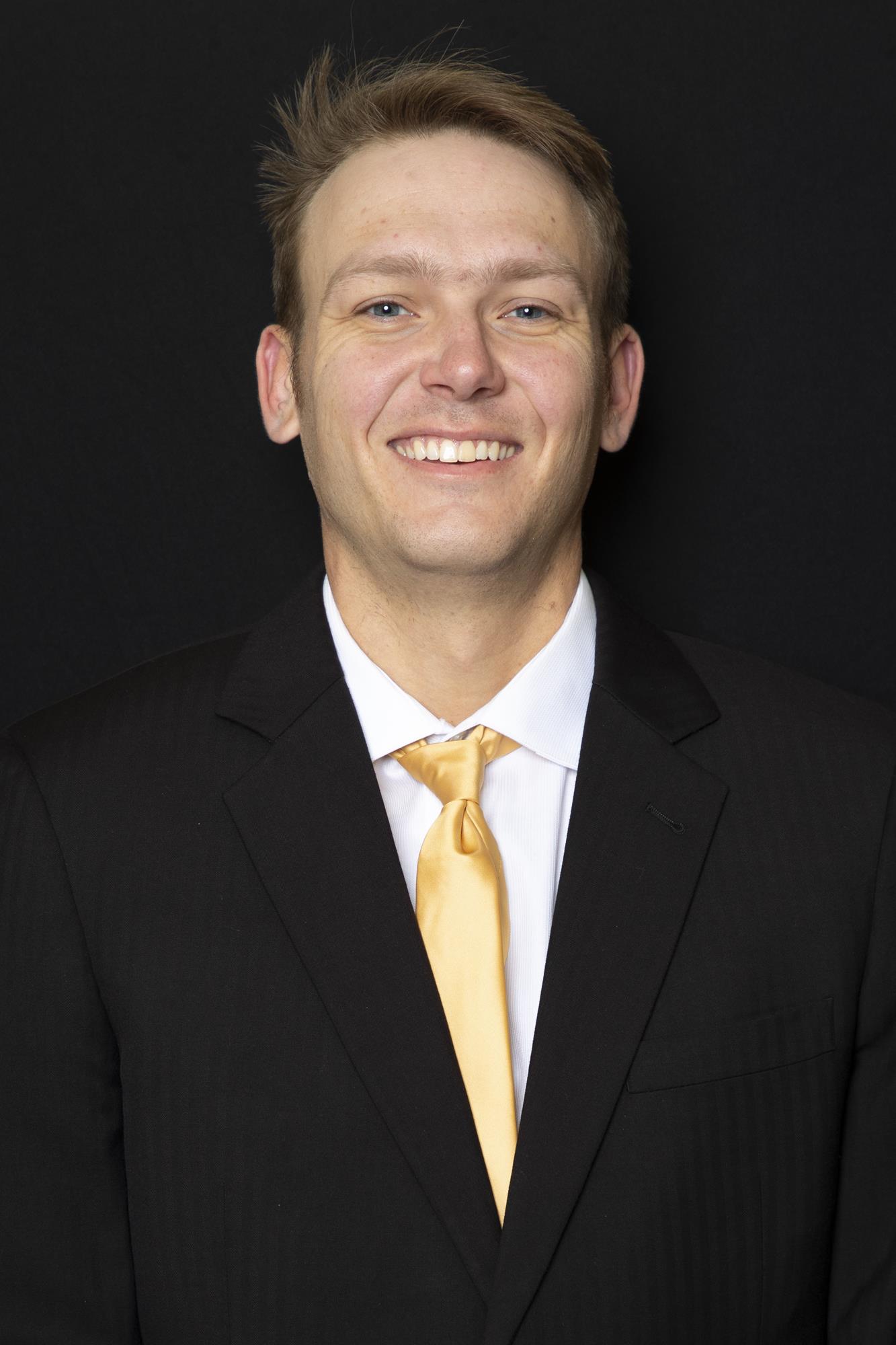 BENTON_SCHWEINFURTH_bb_22