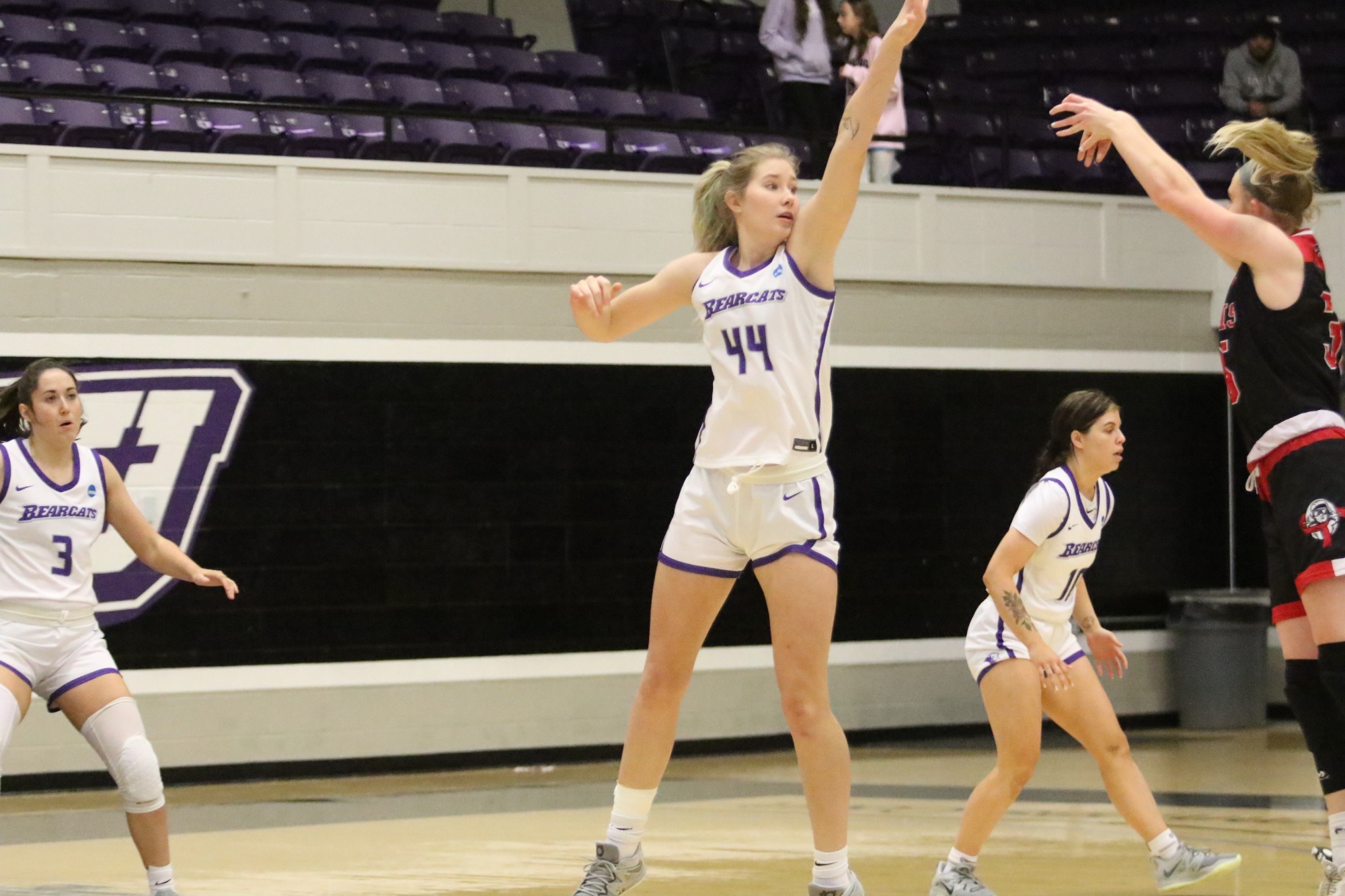 tori-hamilton-notches-second-double-double-of-season-in-bearcat-loss