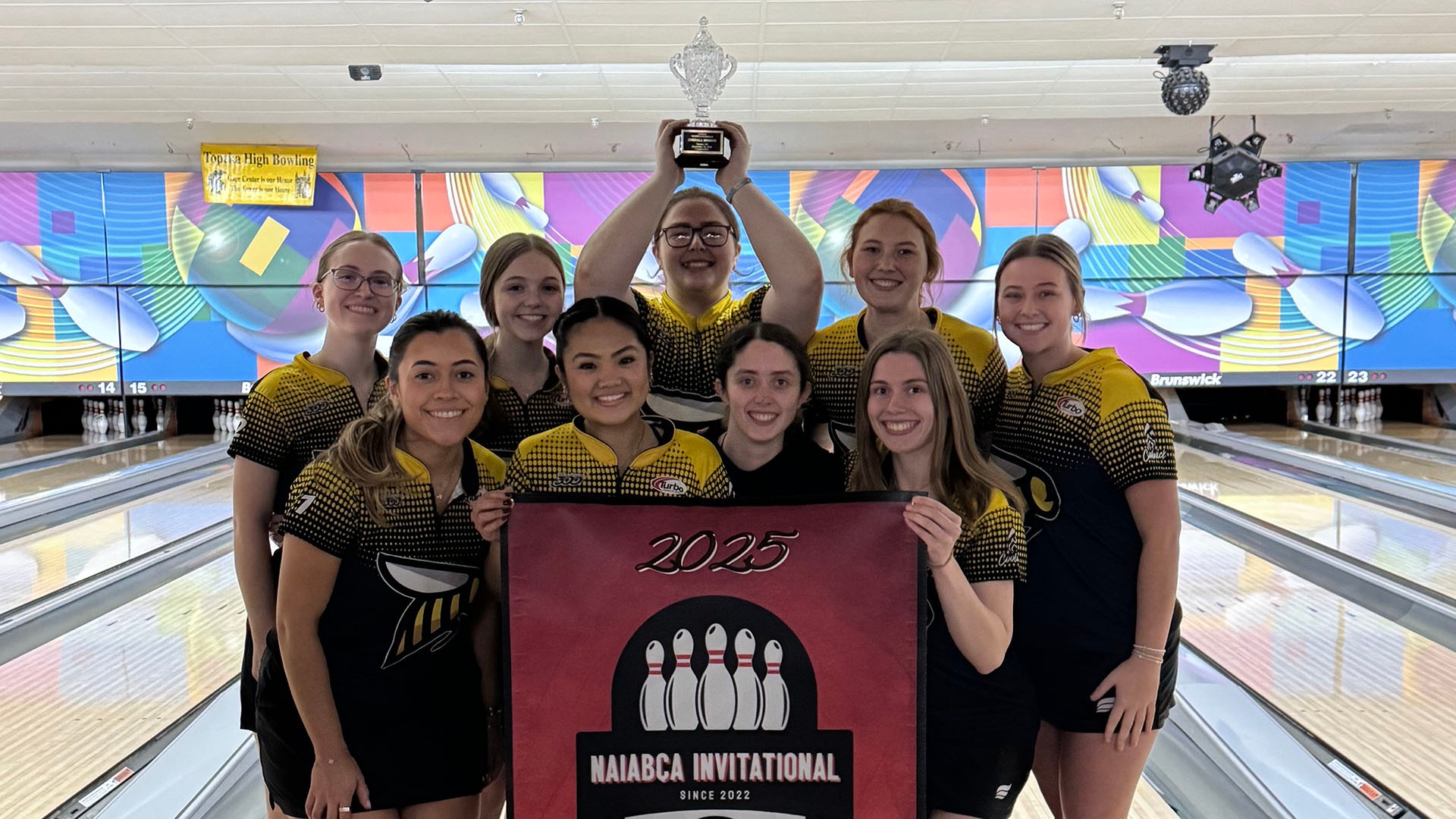 WBOWL2526_NAIA BCA Invite