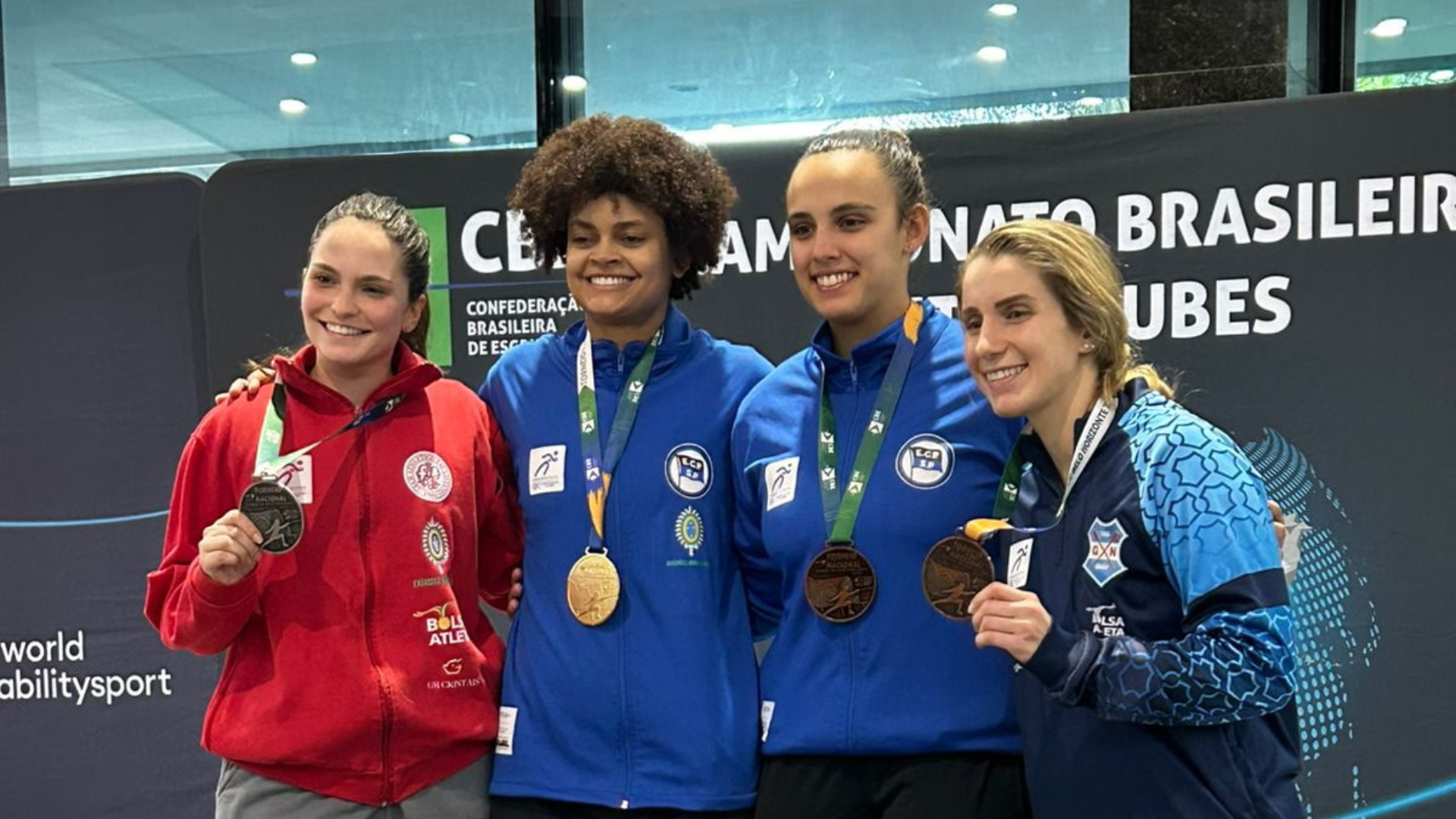 Gabriella Vianna poses on the podium at the Brazil Open.