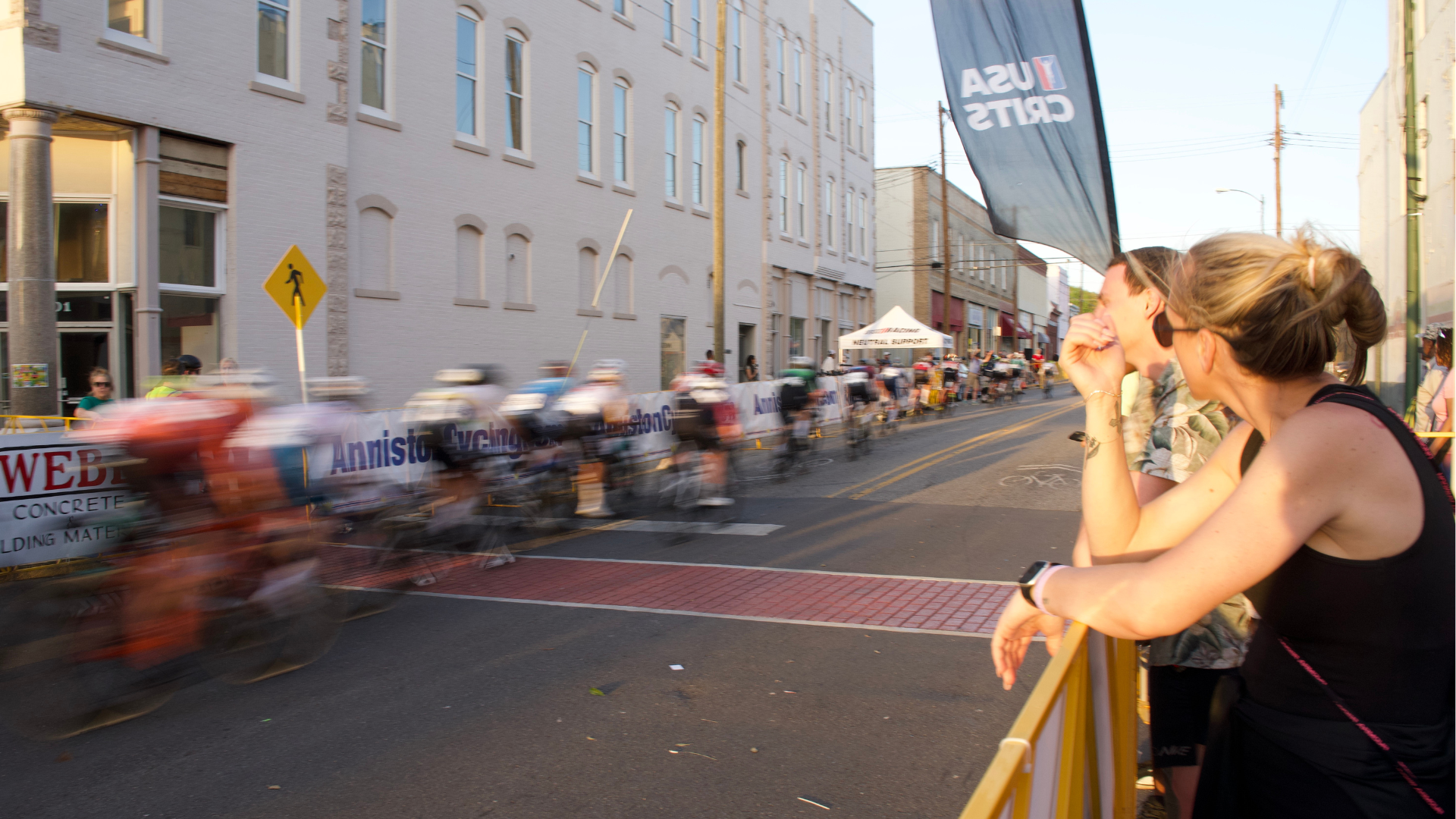The Bees race at the Sunny King Criteriums.