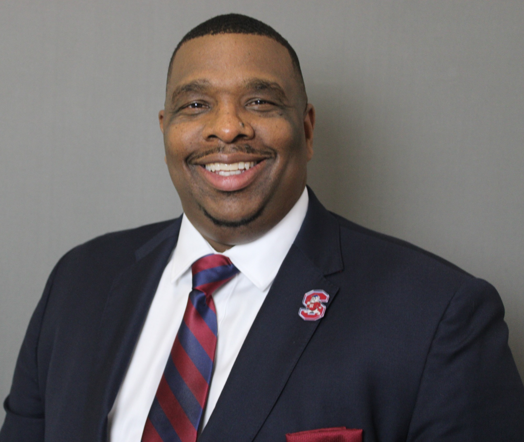 na-shan-goddard-offensive-line-coach-football-coaches-south