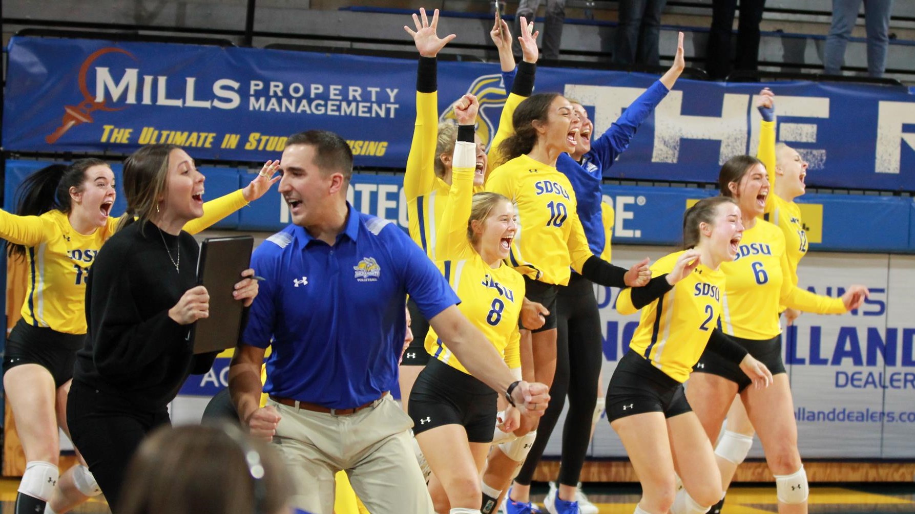 Faith Saewert 2023 Women's Volleyball South Dakota State