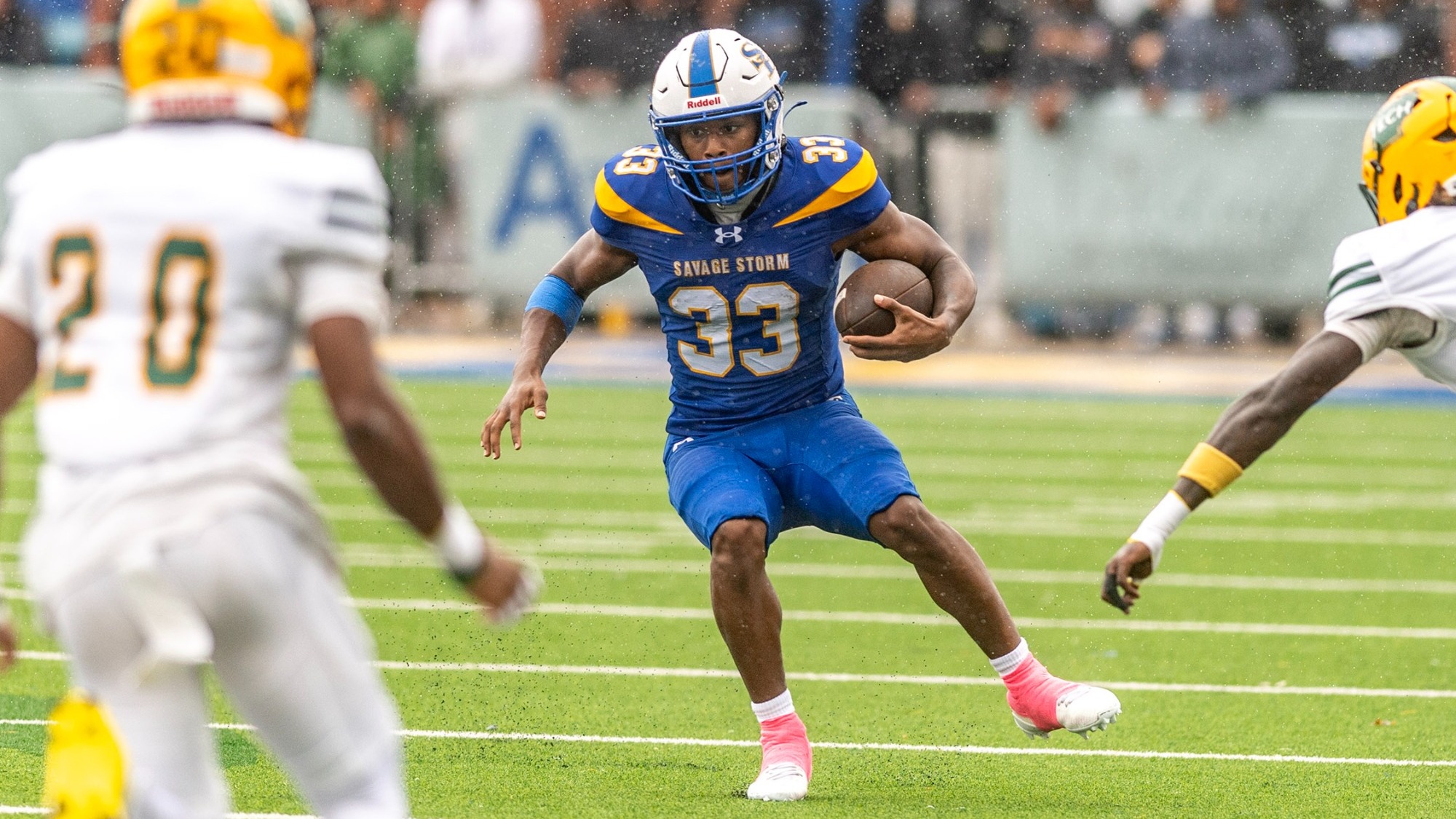 Kameron Lockhart runs versus Arkansas Tech