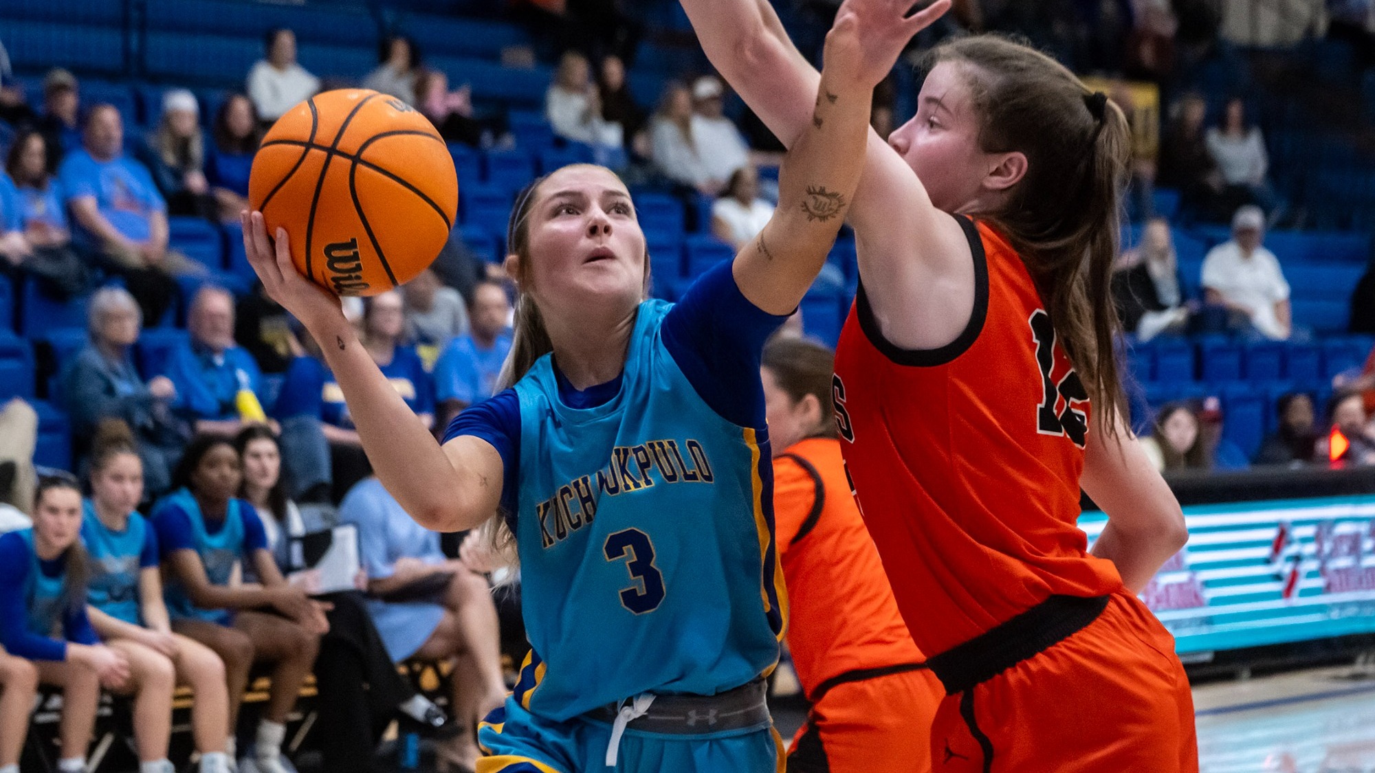 Stevie Stinchcomb goes up for a layup versus East Central