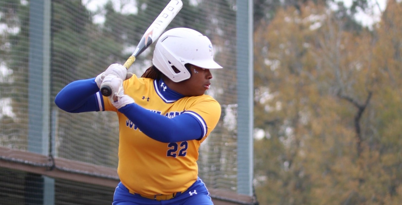 McMurray batting at the D2 First Pitch Invitational 
