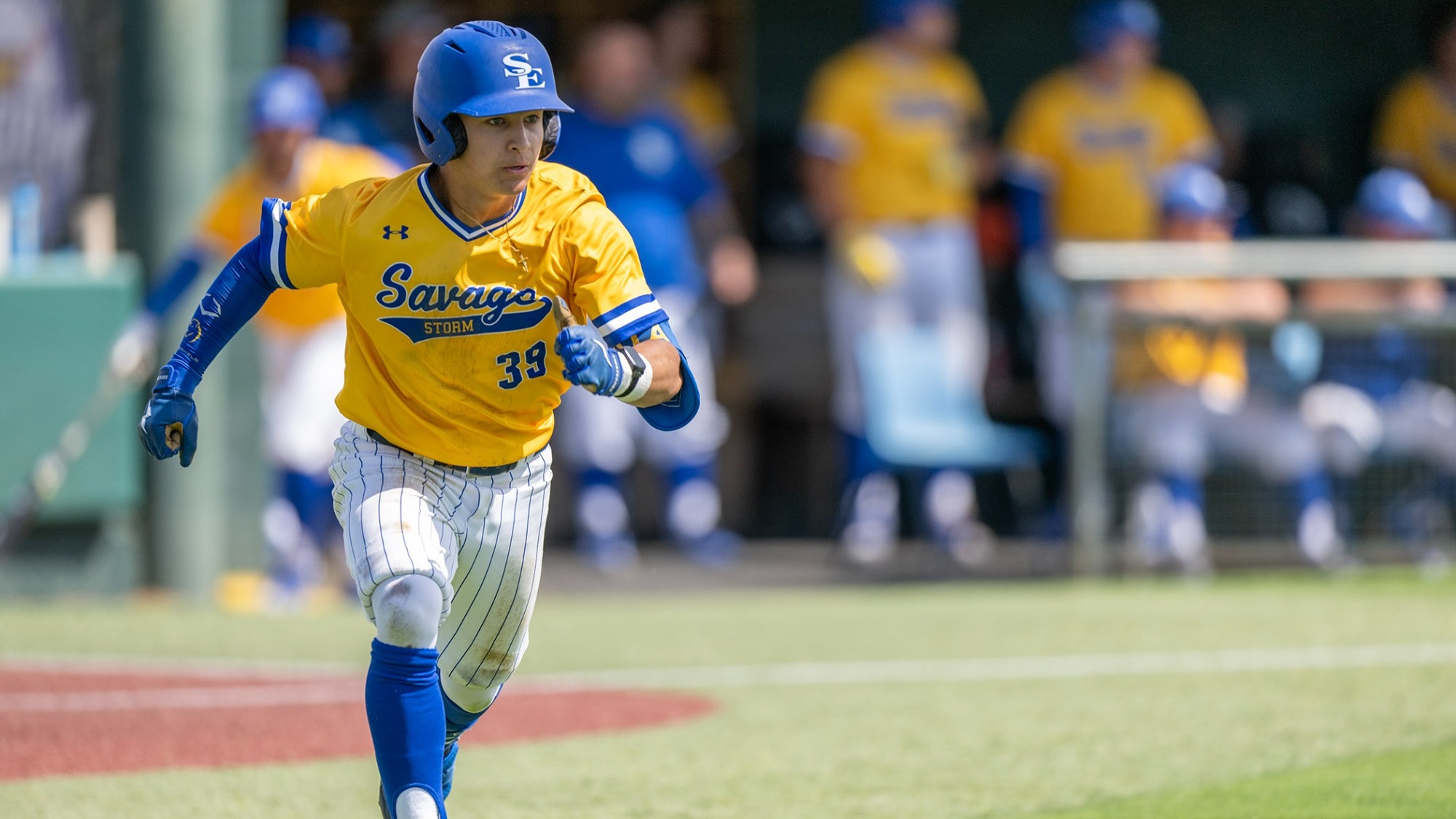 Isaac Villa runs to first