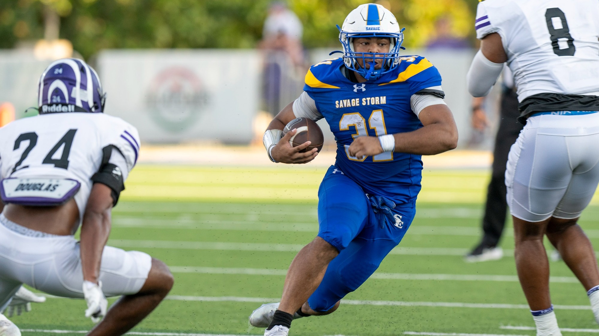 Jaylen Holloway runs the ball versus Ouachita Baptist