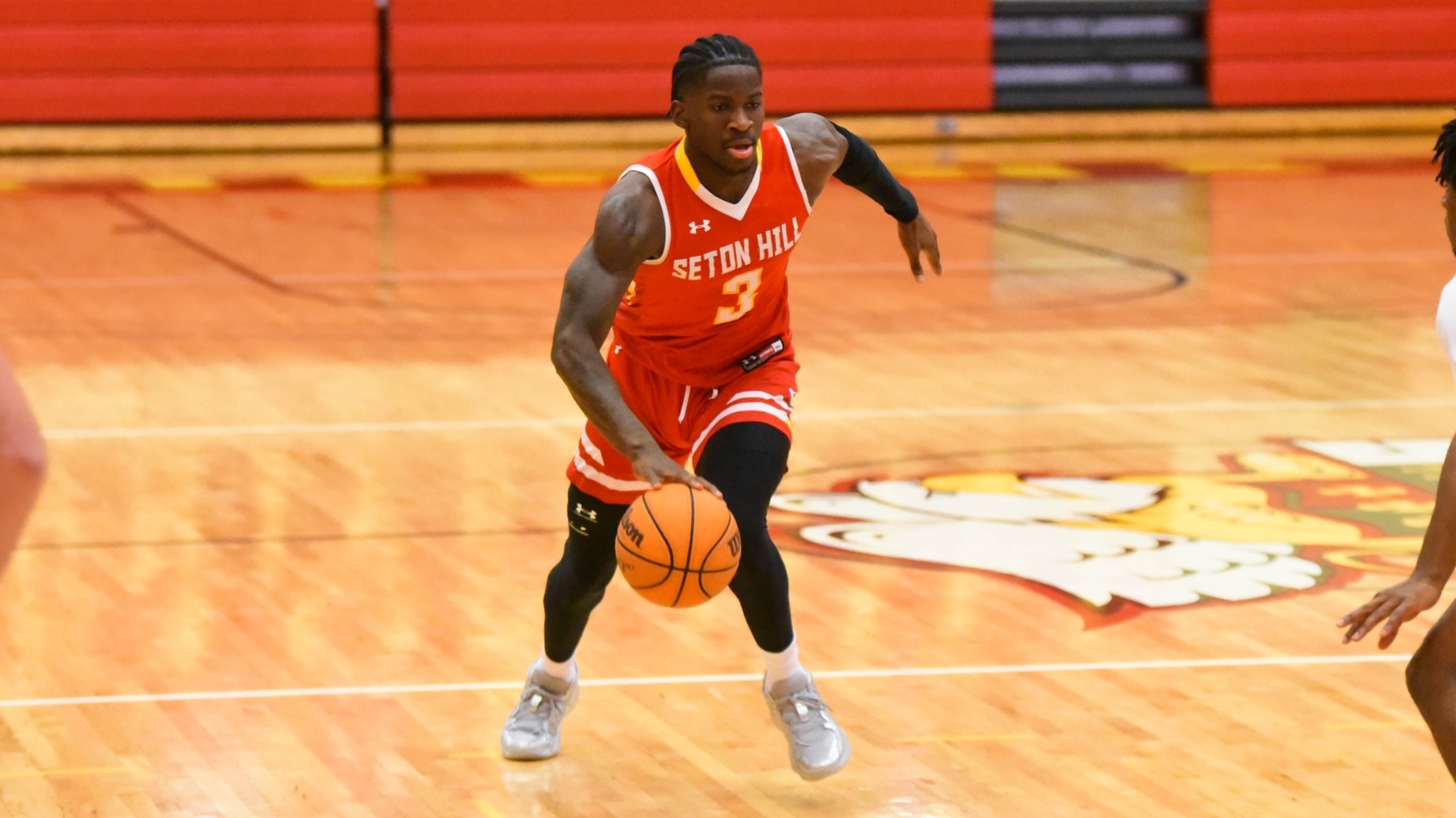 Men's Basketball Runs Winning Streak to Five Seton Hill University