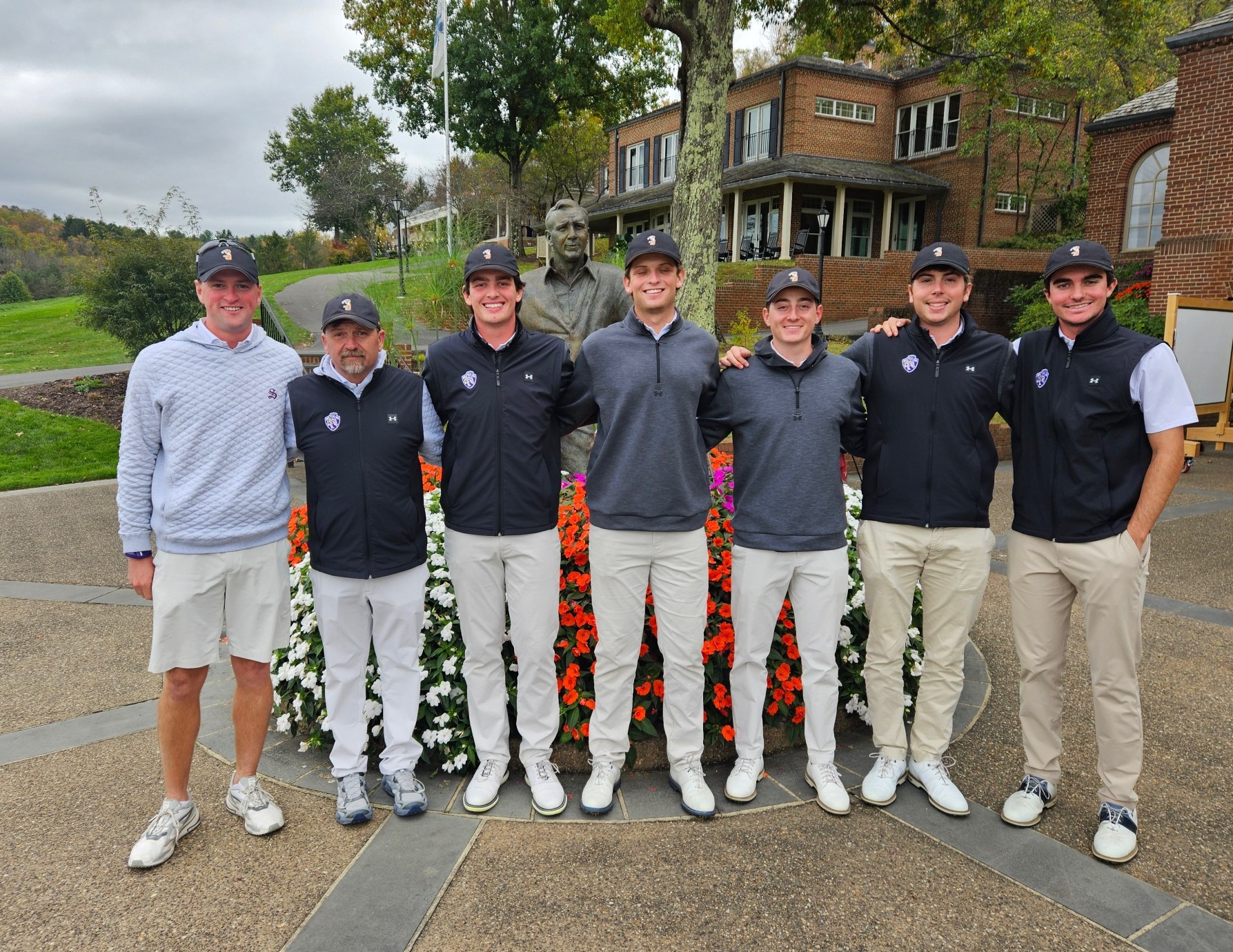 MGolf-PA-Palmer-Statue