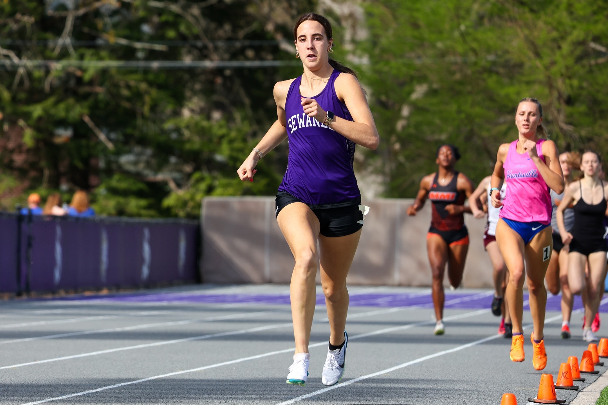 Laney Kalsu running 800 at mountain laurel