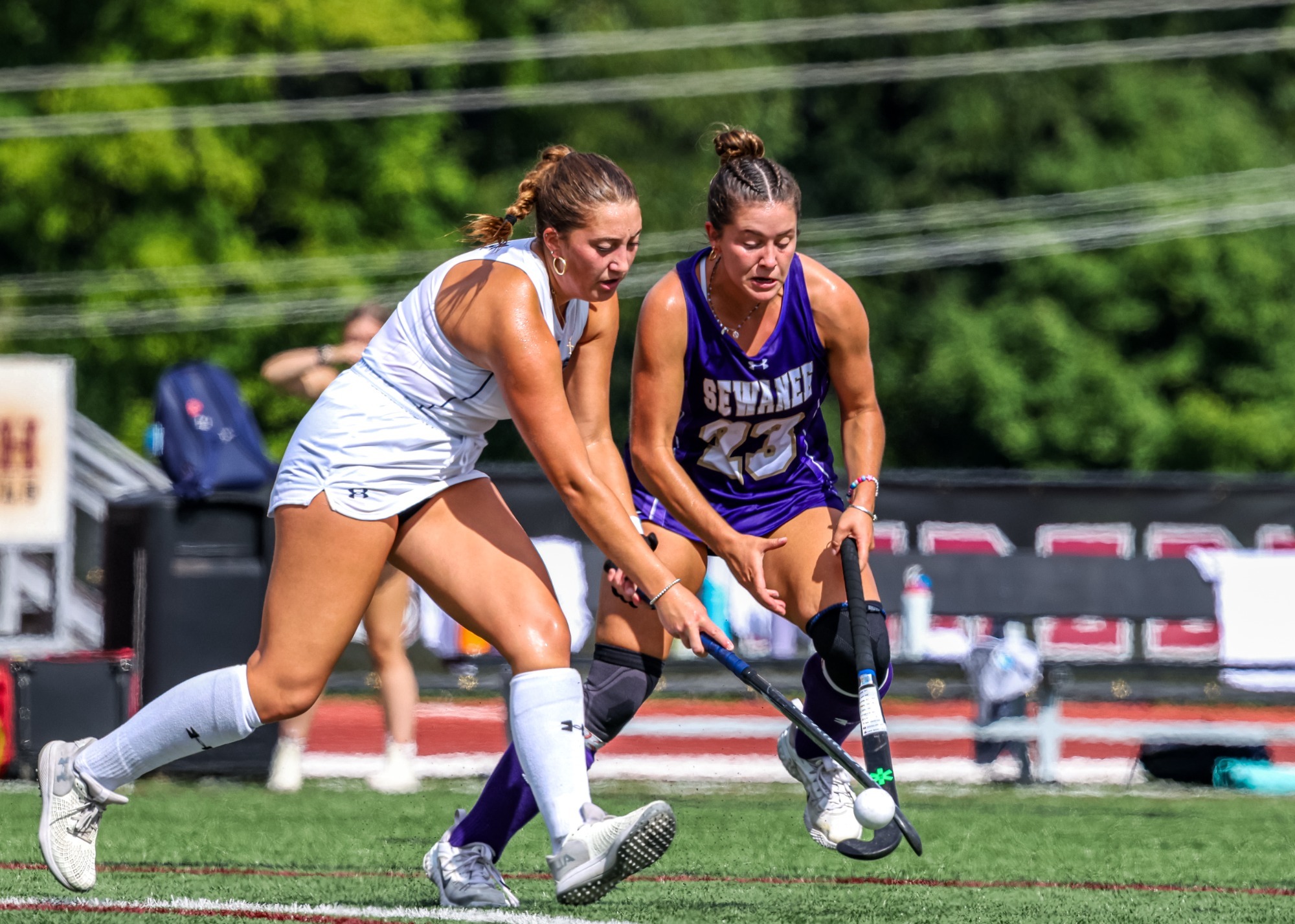 Shepard Ramsey battles with a defender