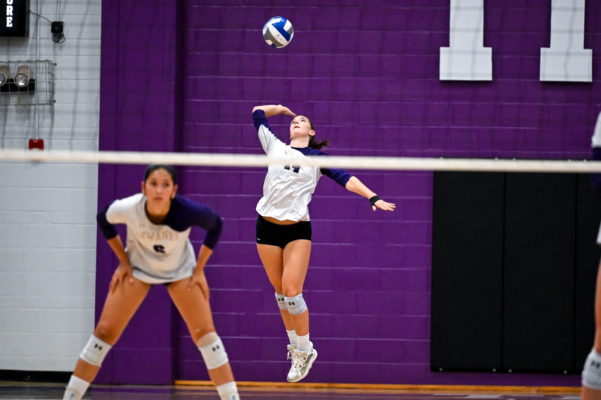 Suna Merkler prepares to attack