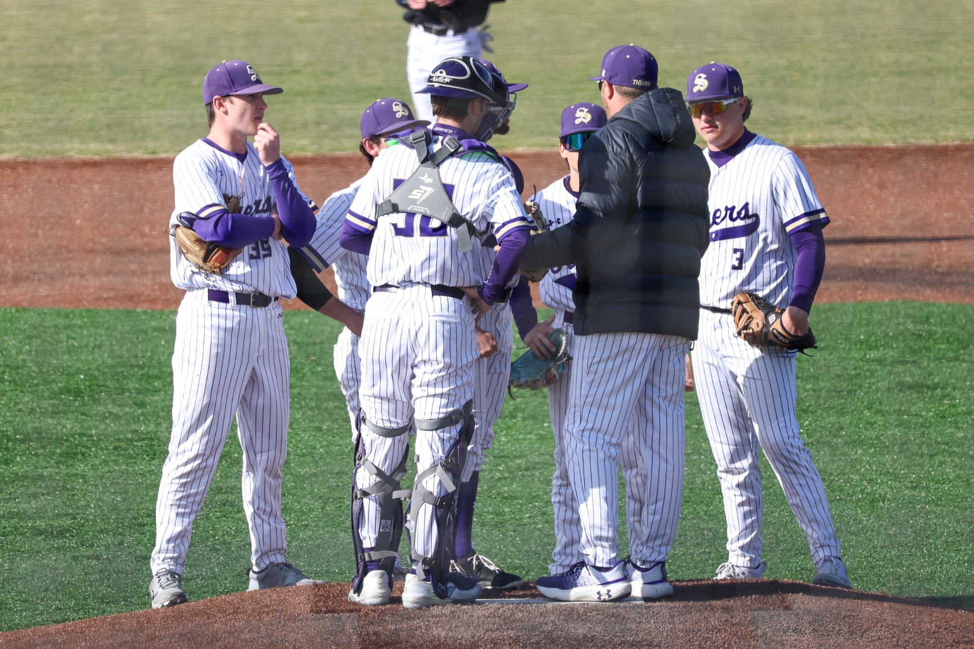 baseball mound meeting