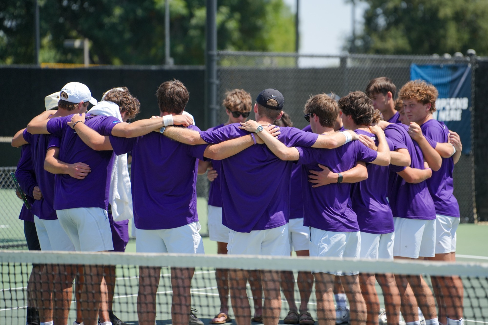 ncaa team huddle vs cms round of 16