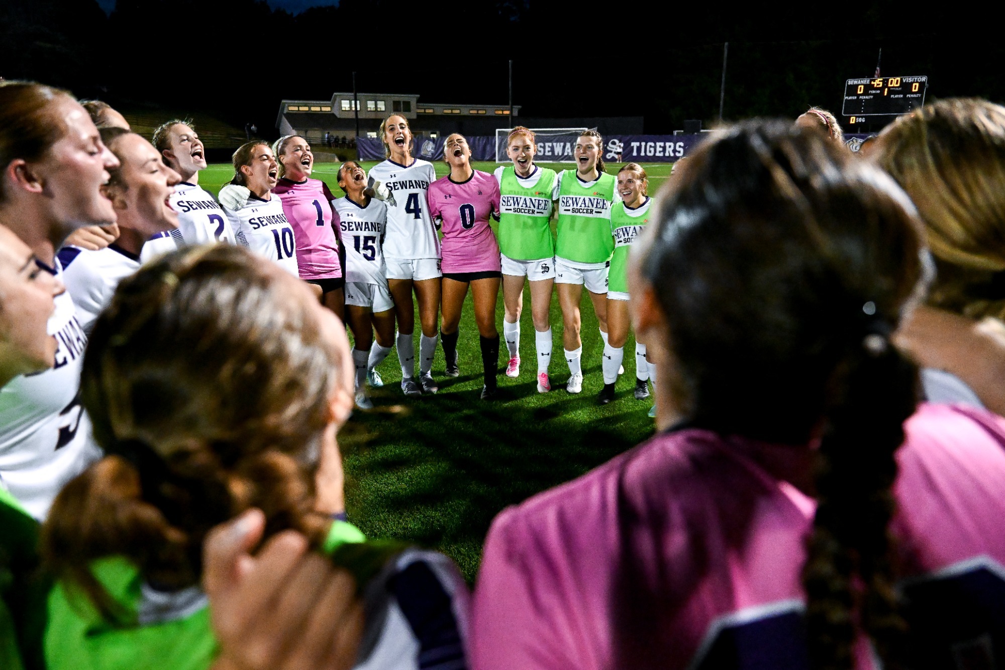 women's soccer group photo