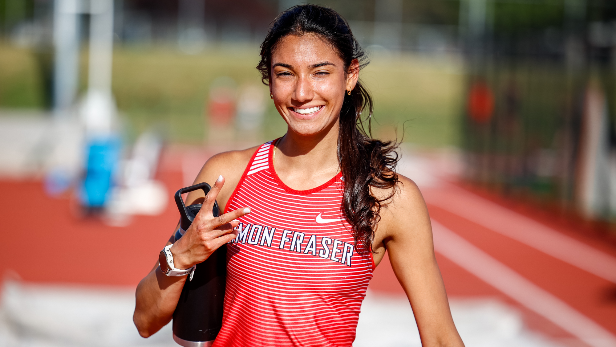 Simon Fraser earns plenty of podium finishes – Wins Women's DMR