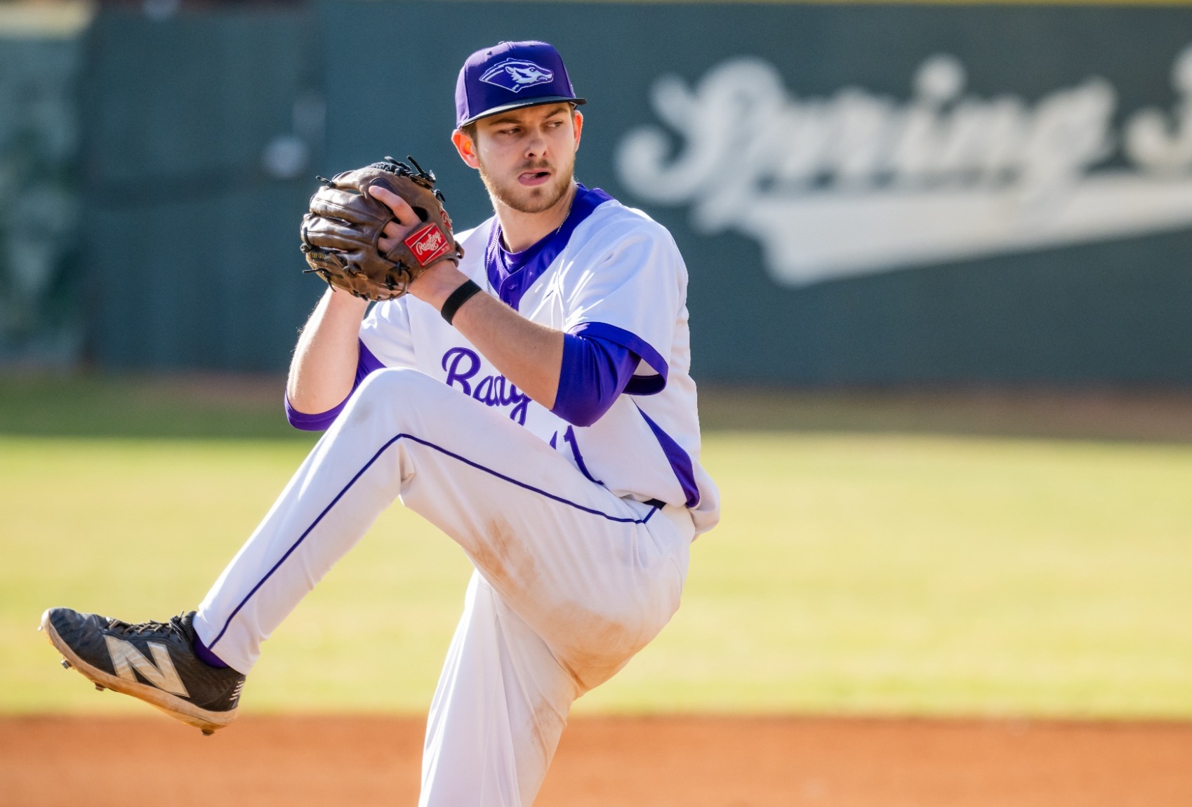 Lott Pitching