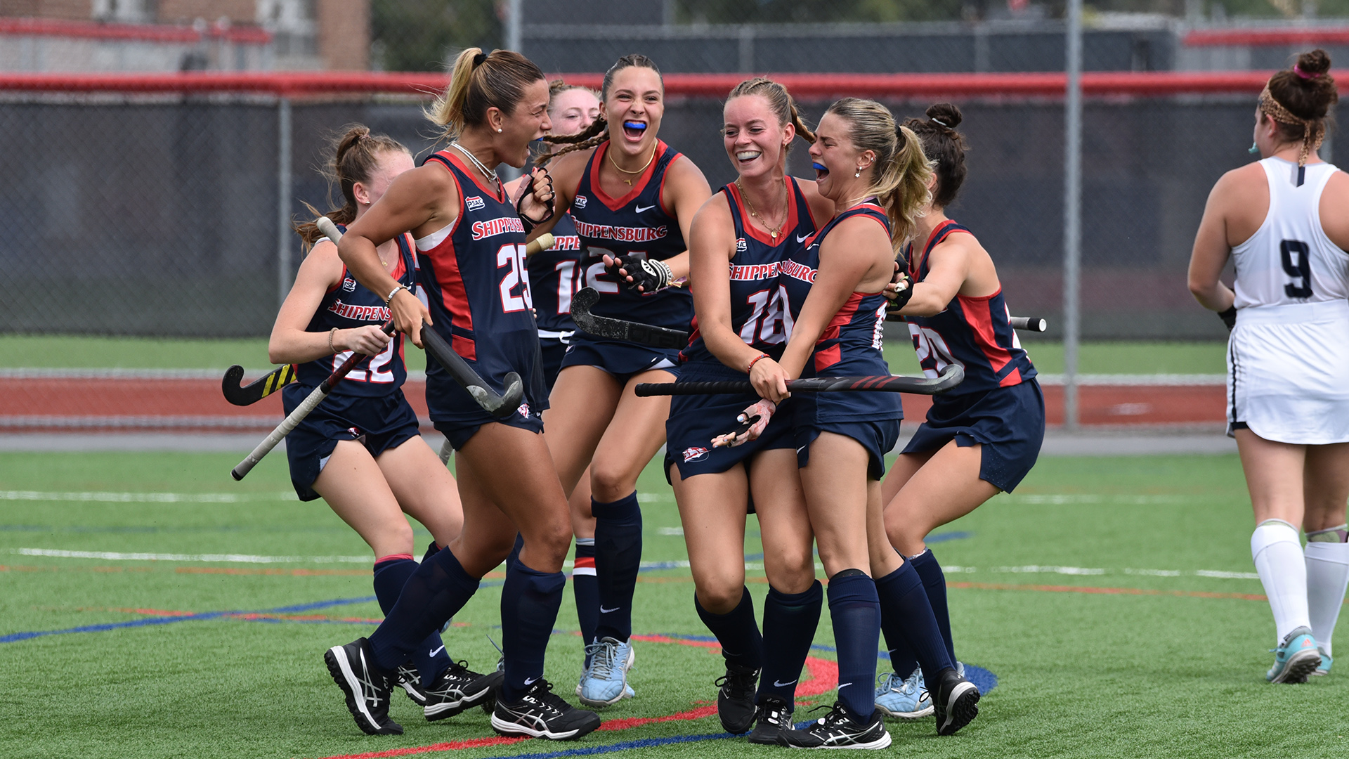 No.1 Field Hockey victorious in home opener against Saint Anselm, 20