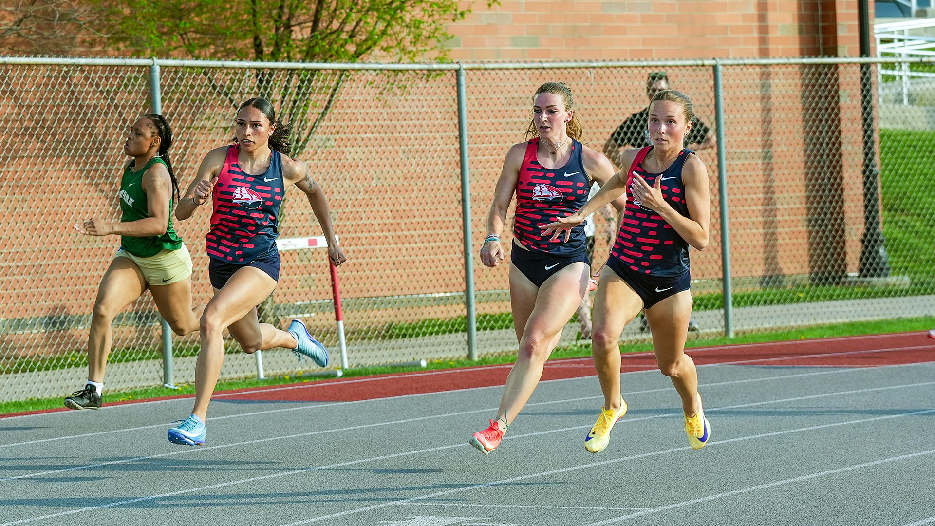 Izzy Slezak Emily Calamia Alyssa Wert