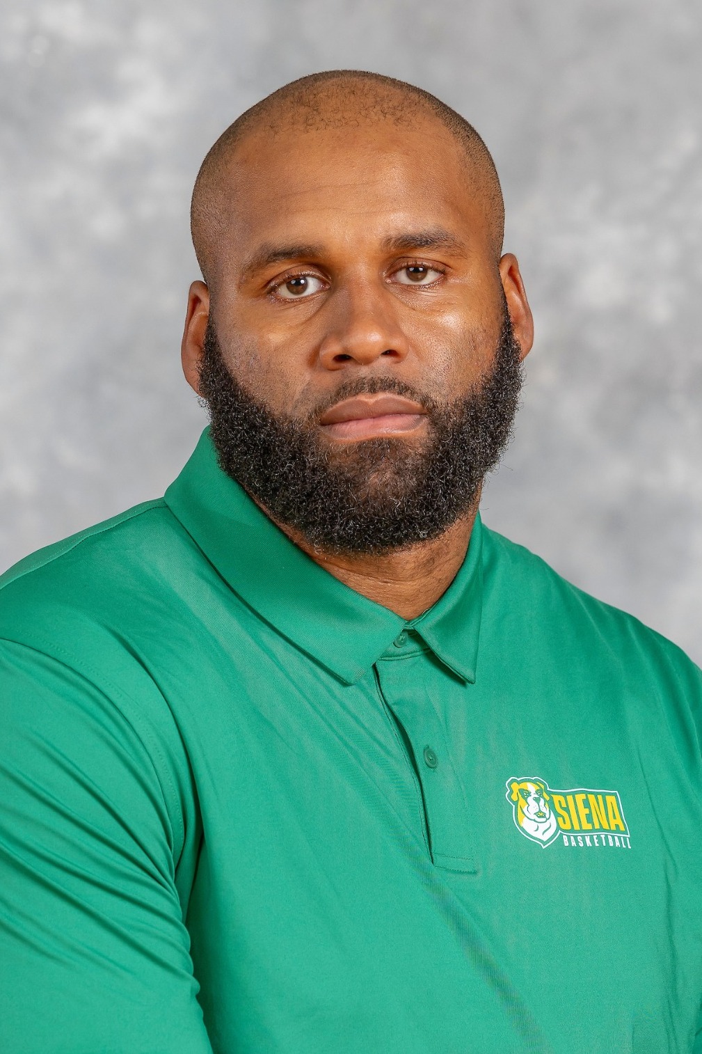 Coach Onuaku 24-25 Headshot