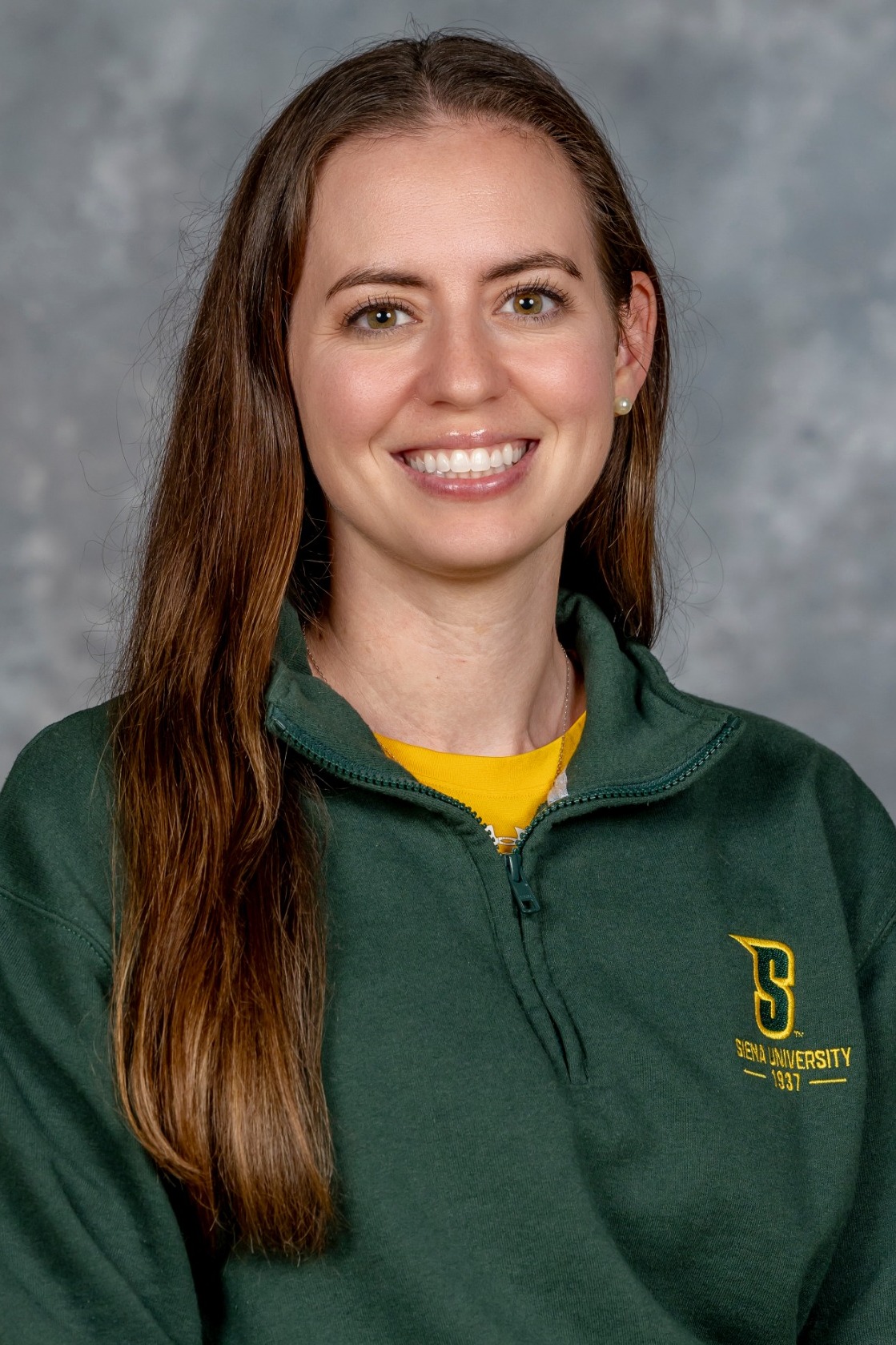 Danielle Lynch Headshot 2025