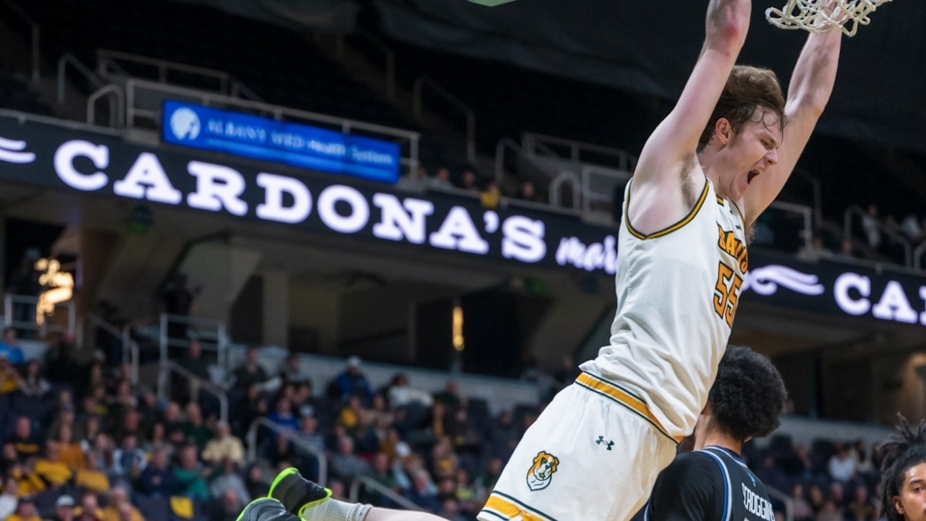 Mulvey dunk celebration