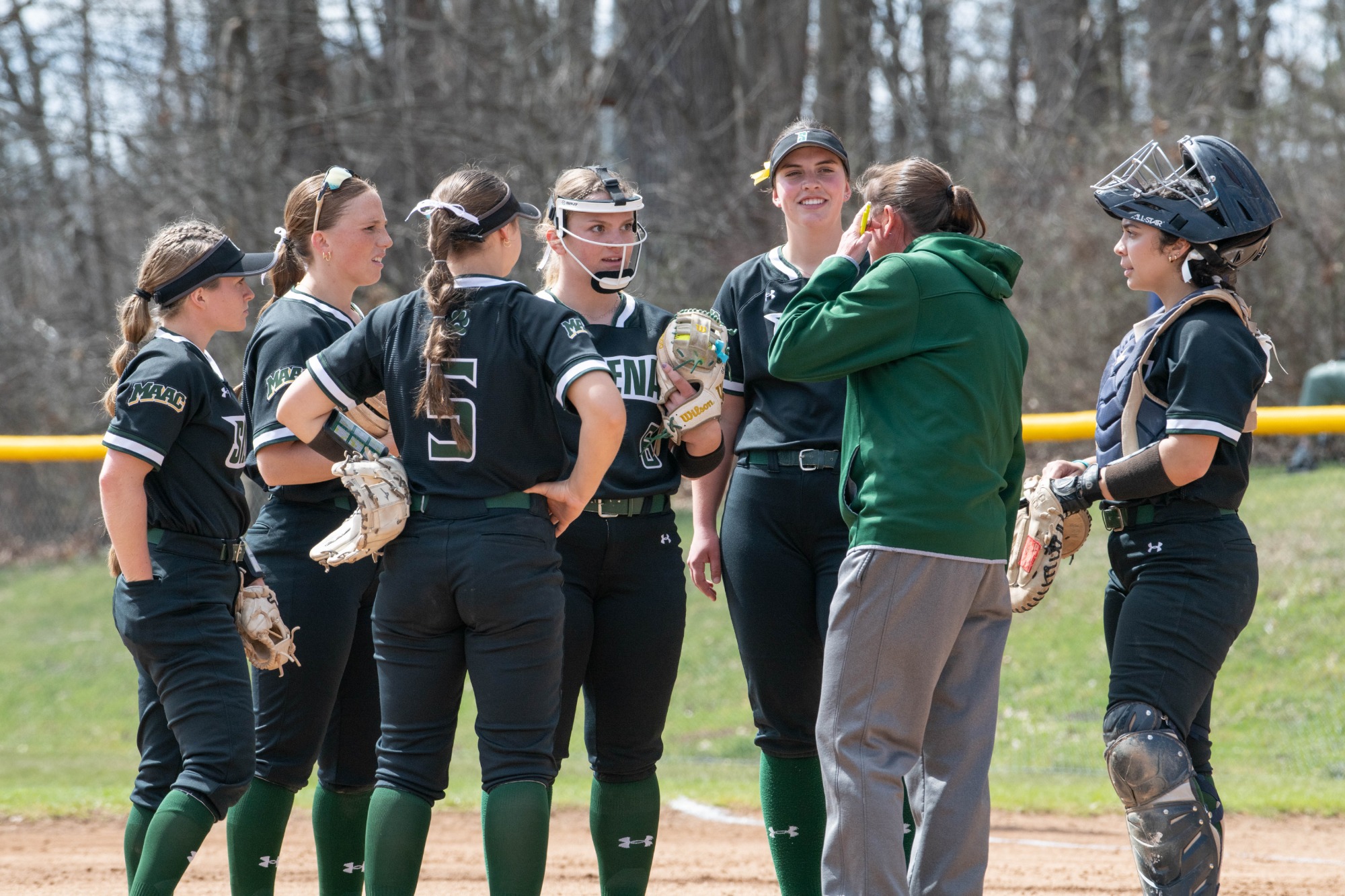 coach bump huddle