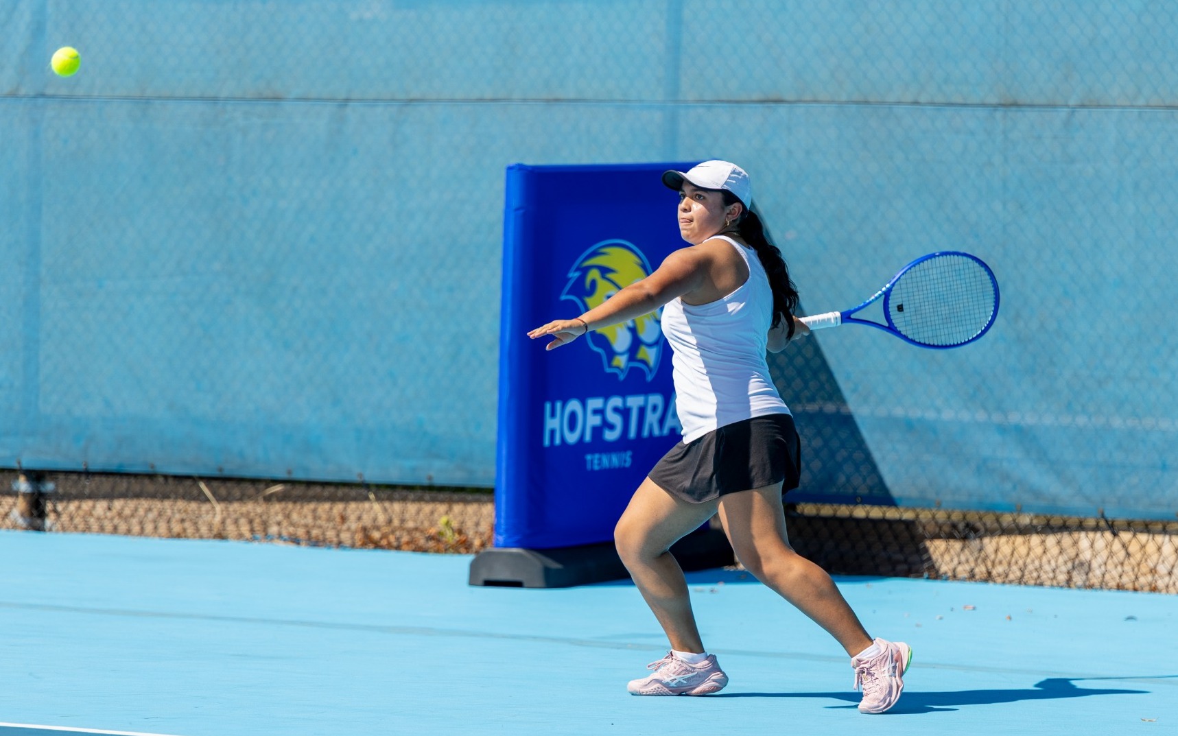 Mariana Pinzon Hofstra Invite