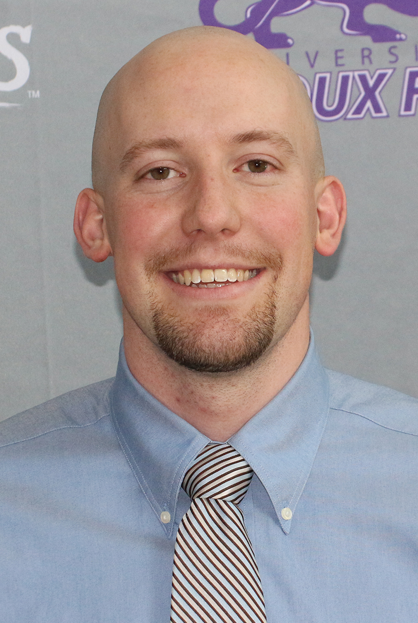 David Maxwell head shot 2019 - USF MBB