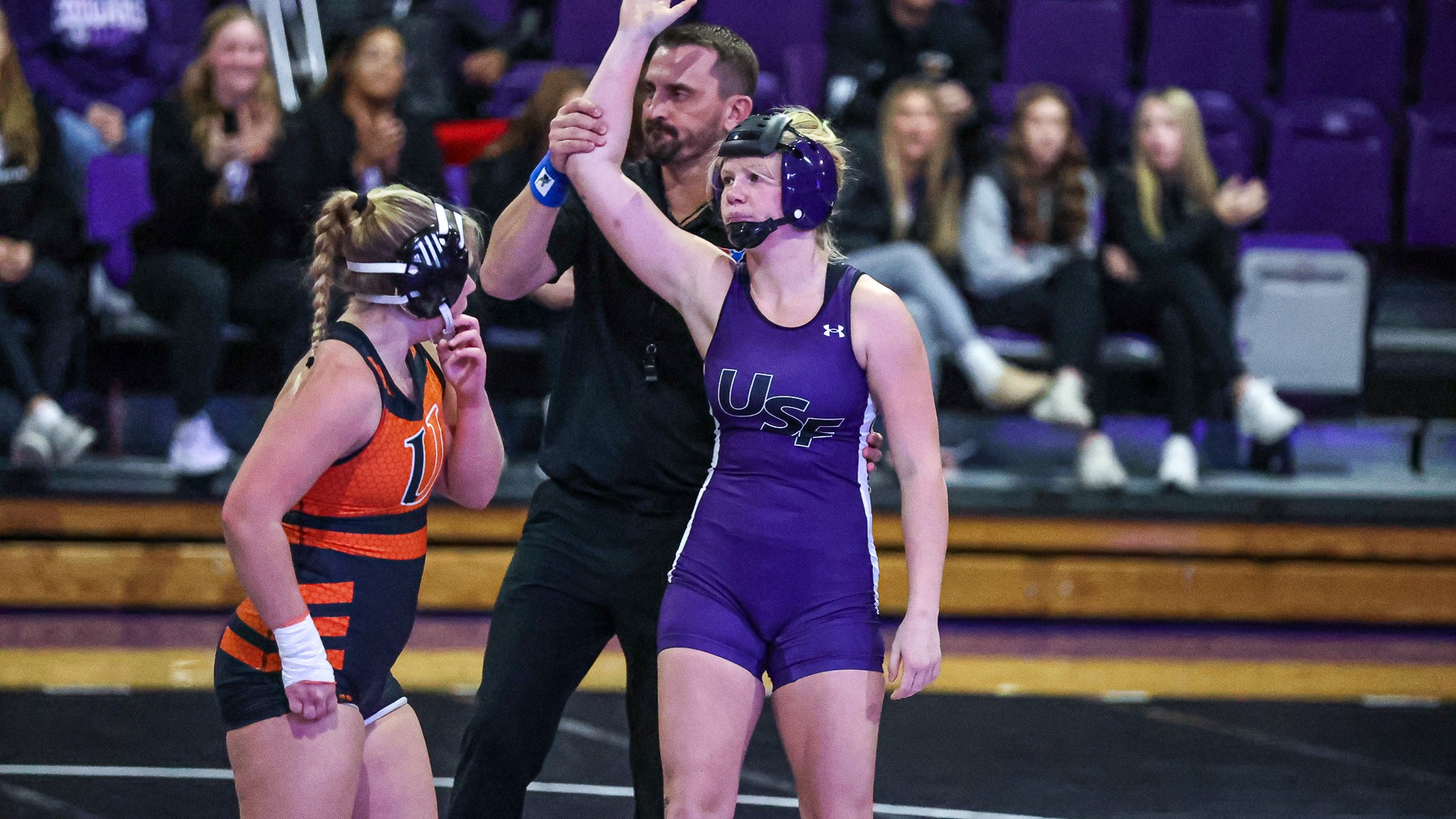 Brinley Green-Griffin defeats Jamestown Opponent