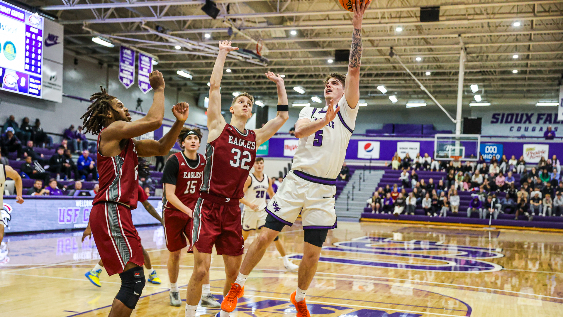 Lewis Woosnam takes a layup