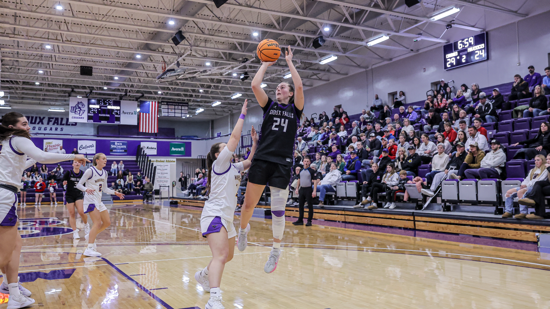 Anna Valler shoots a jumpshot