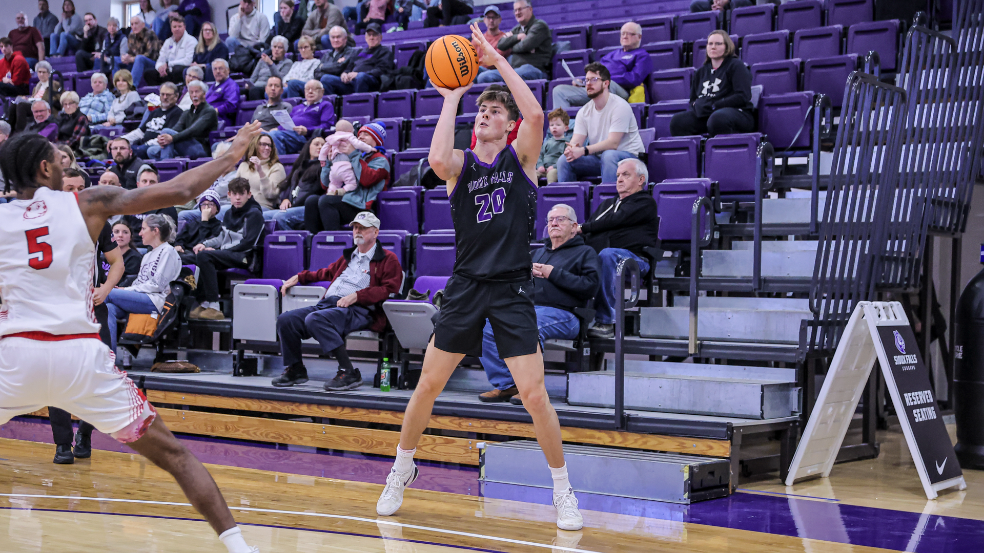 Brandon Hrncir shoots a three