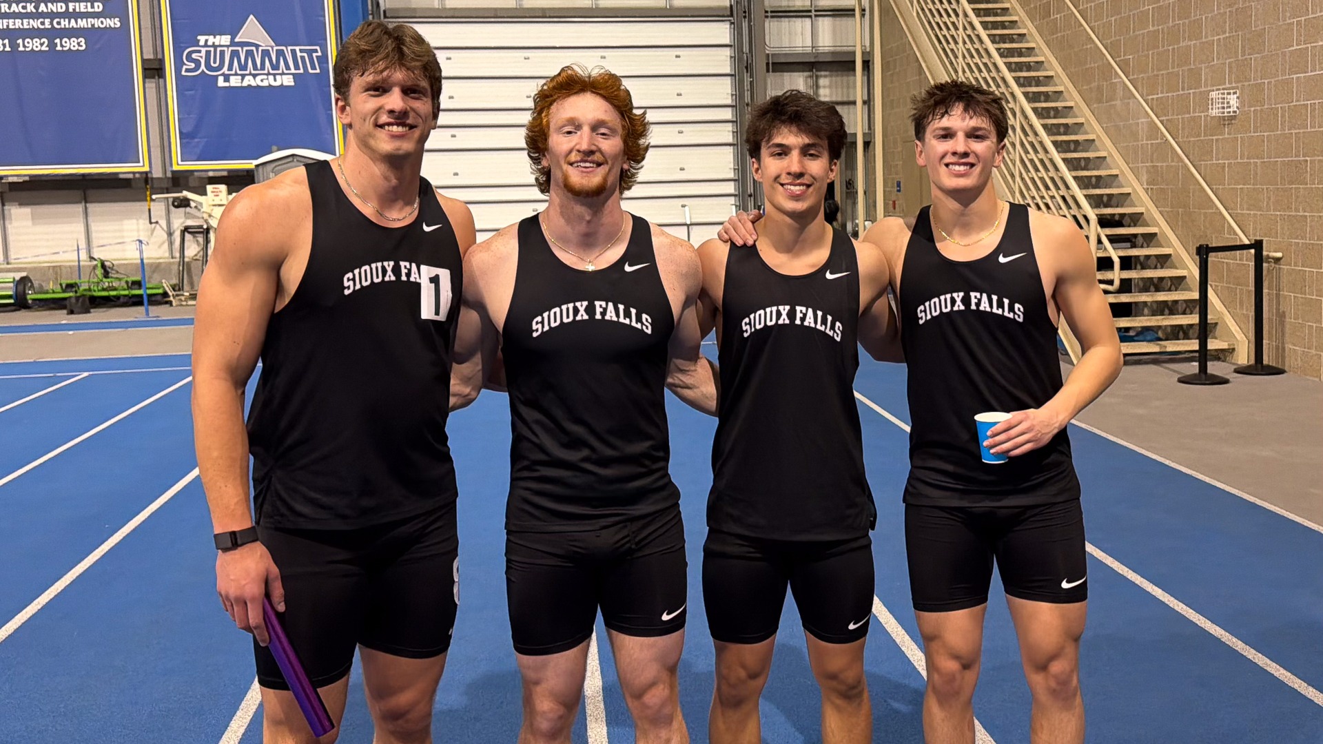 USF 4x400 Relay Team Sets School Record