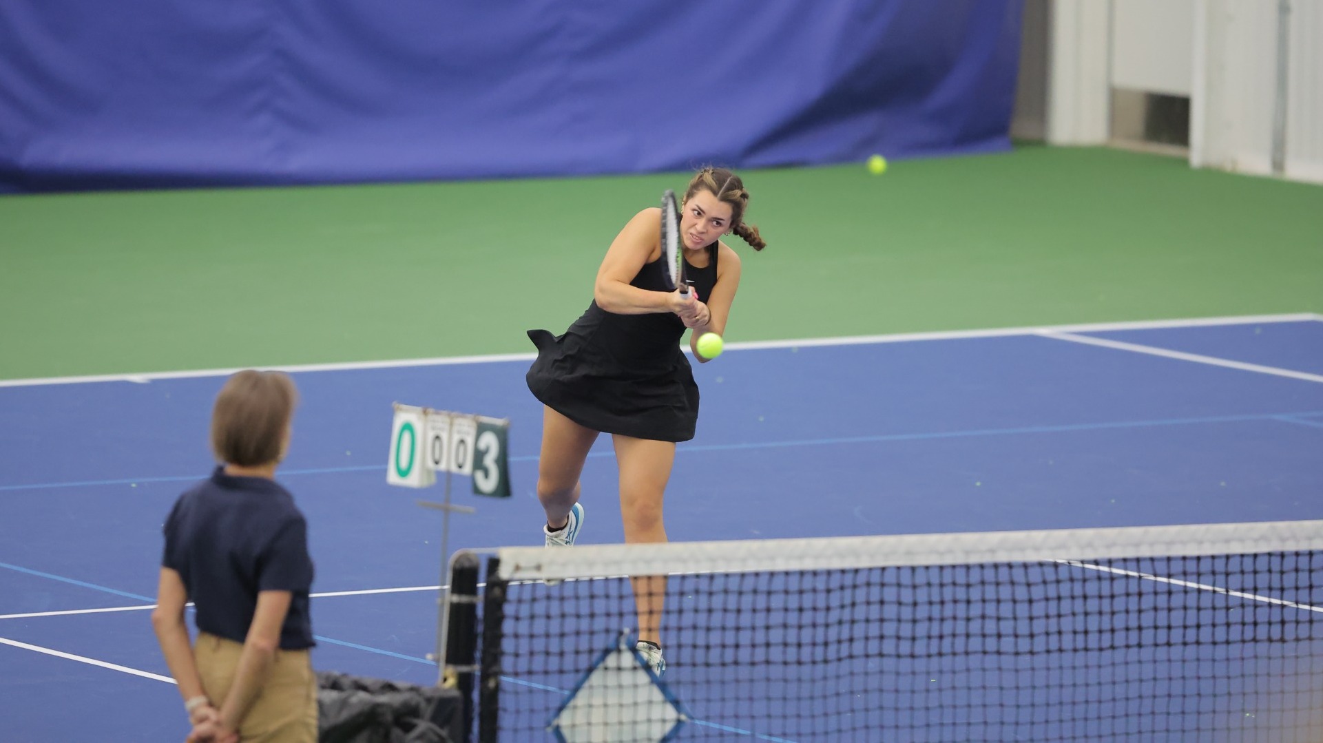 Emily Thinnsen hitting ball